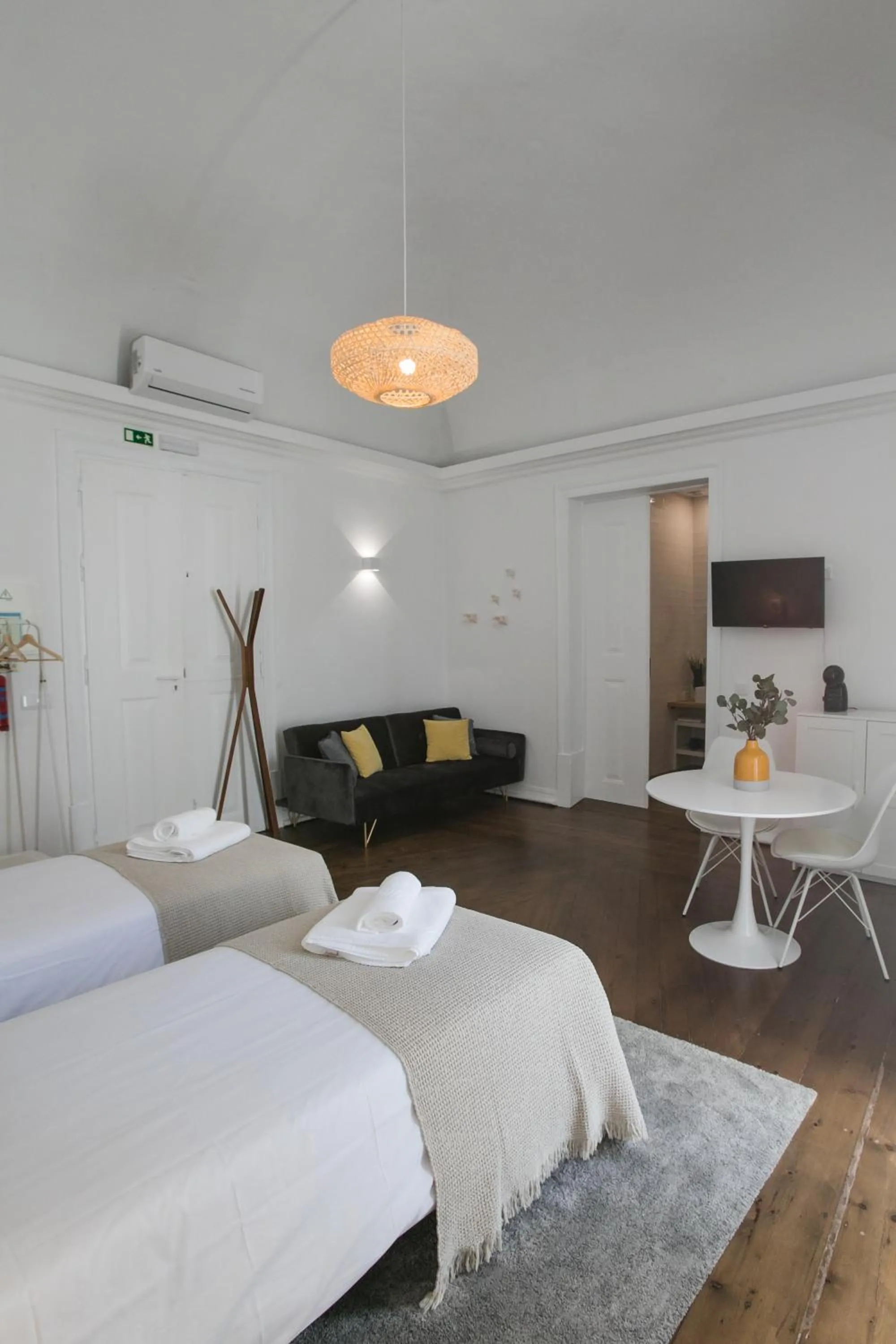 Bed in Casa Soure Suites and Apartments