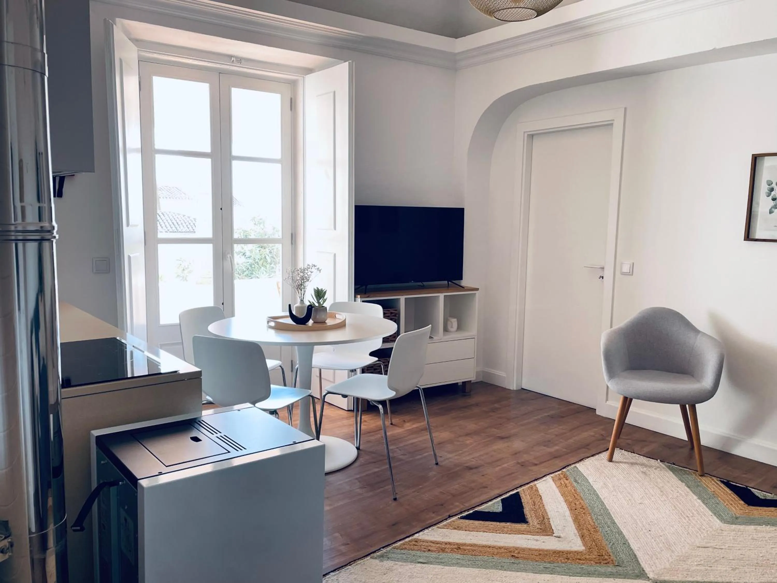 TV and multimedia in Casa Soure Suites and Apartments