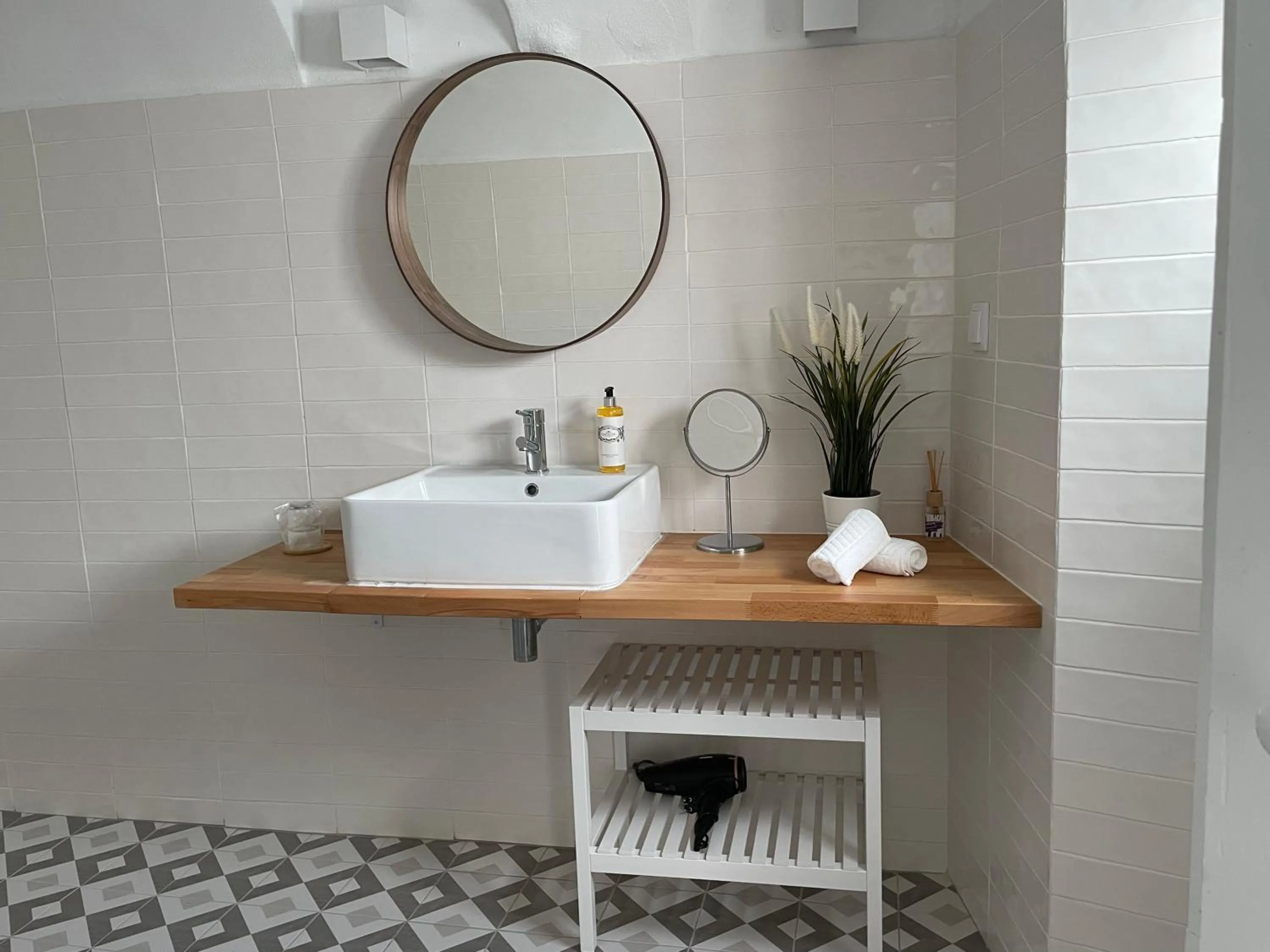 Bathroom in Casa Soure Suites and Apartments