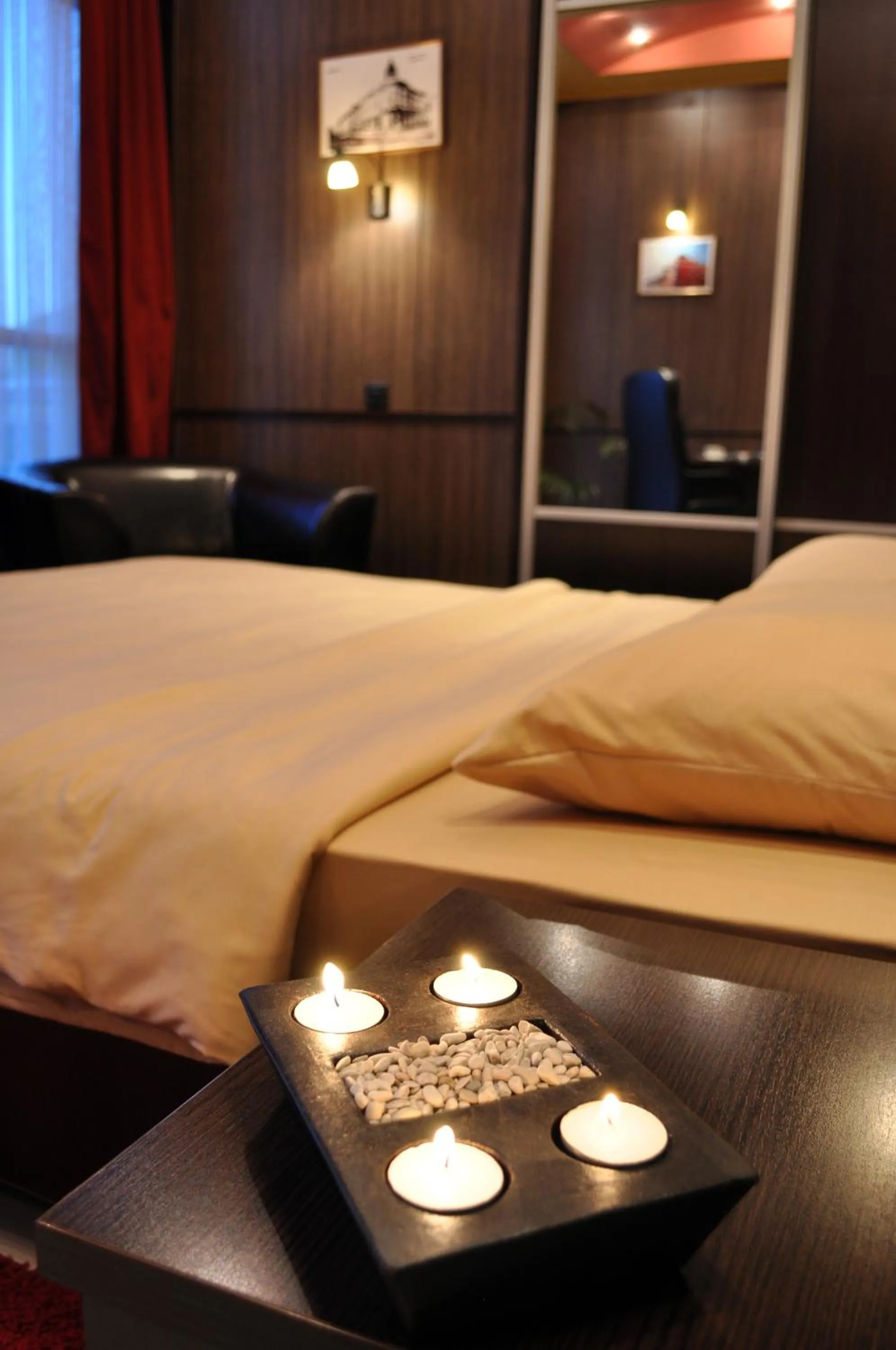 Bedroom, Bed in Hotel Fortuna