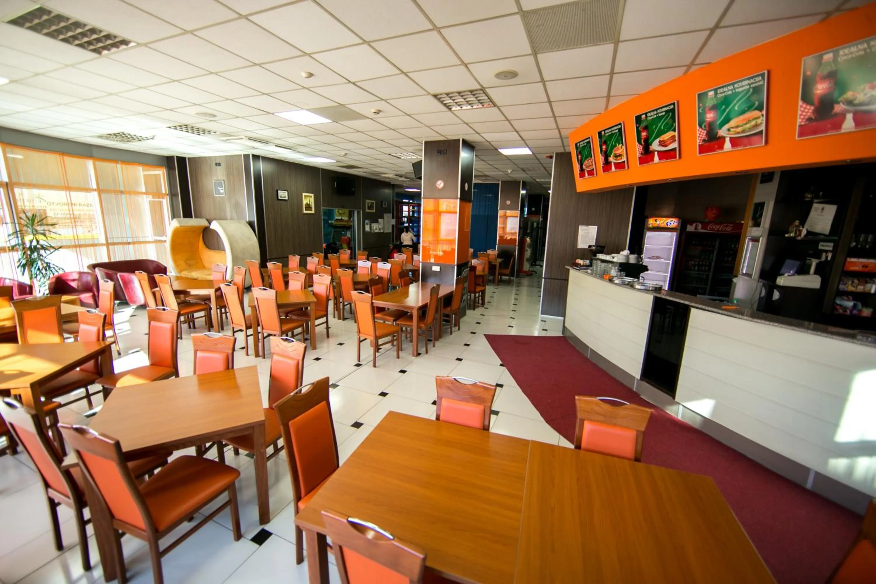 Restaurant/places to eat in Hotel Fortuna