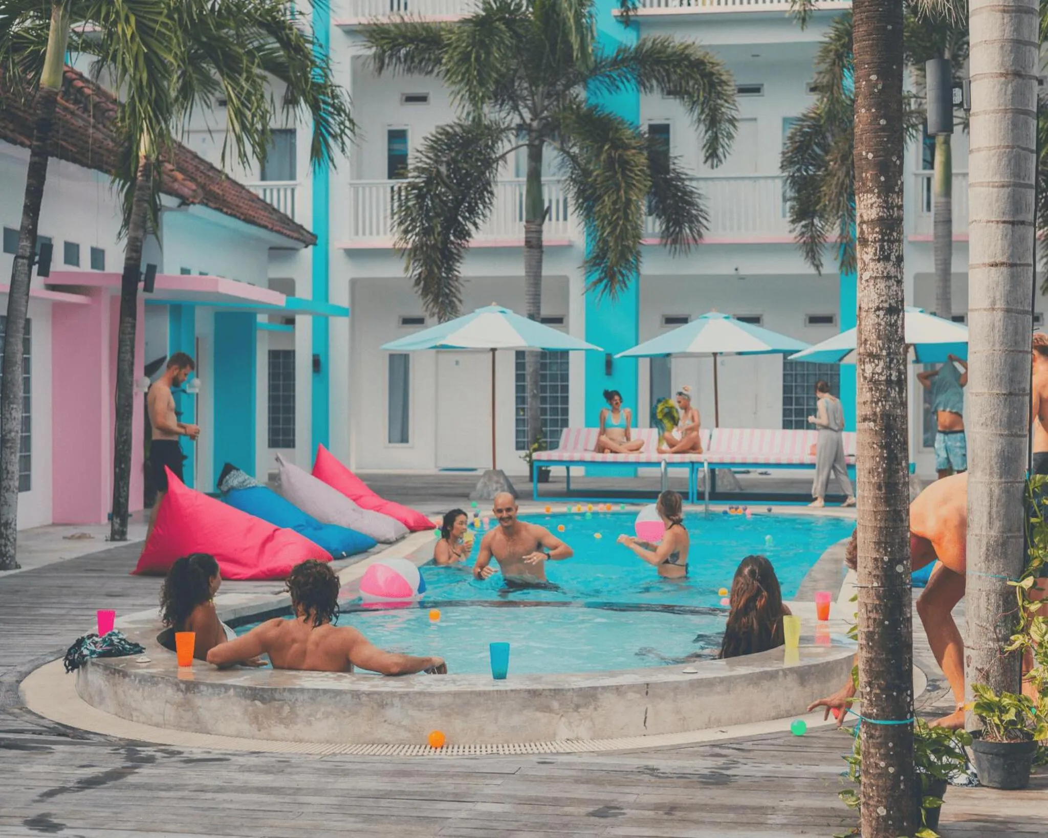 Swimming pool in Mad Monkey Kuta Lombok