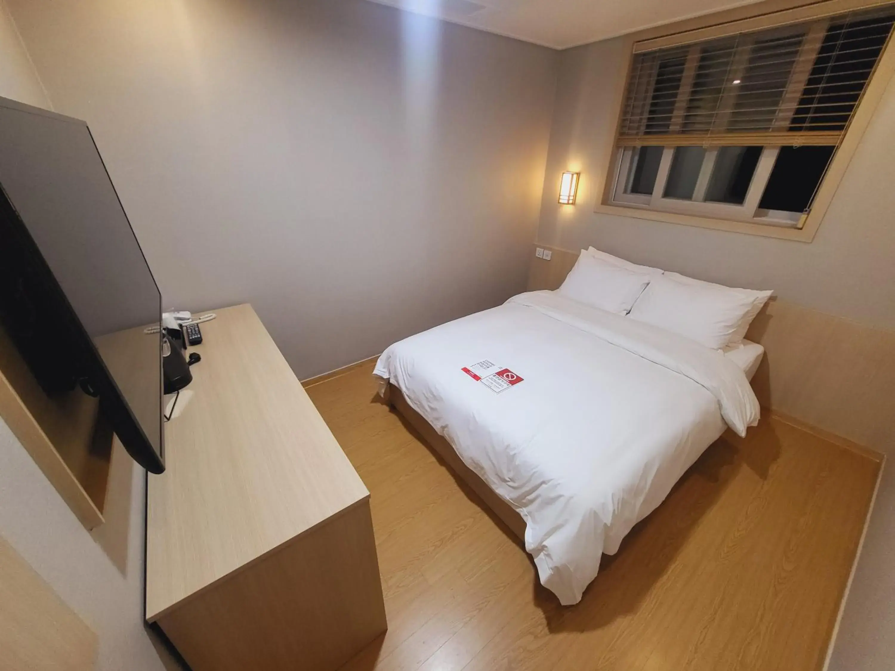 Bedroom, Bed in Hotel razaB Bedroom, Bed in Hotel razaB