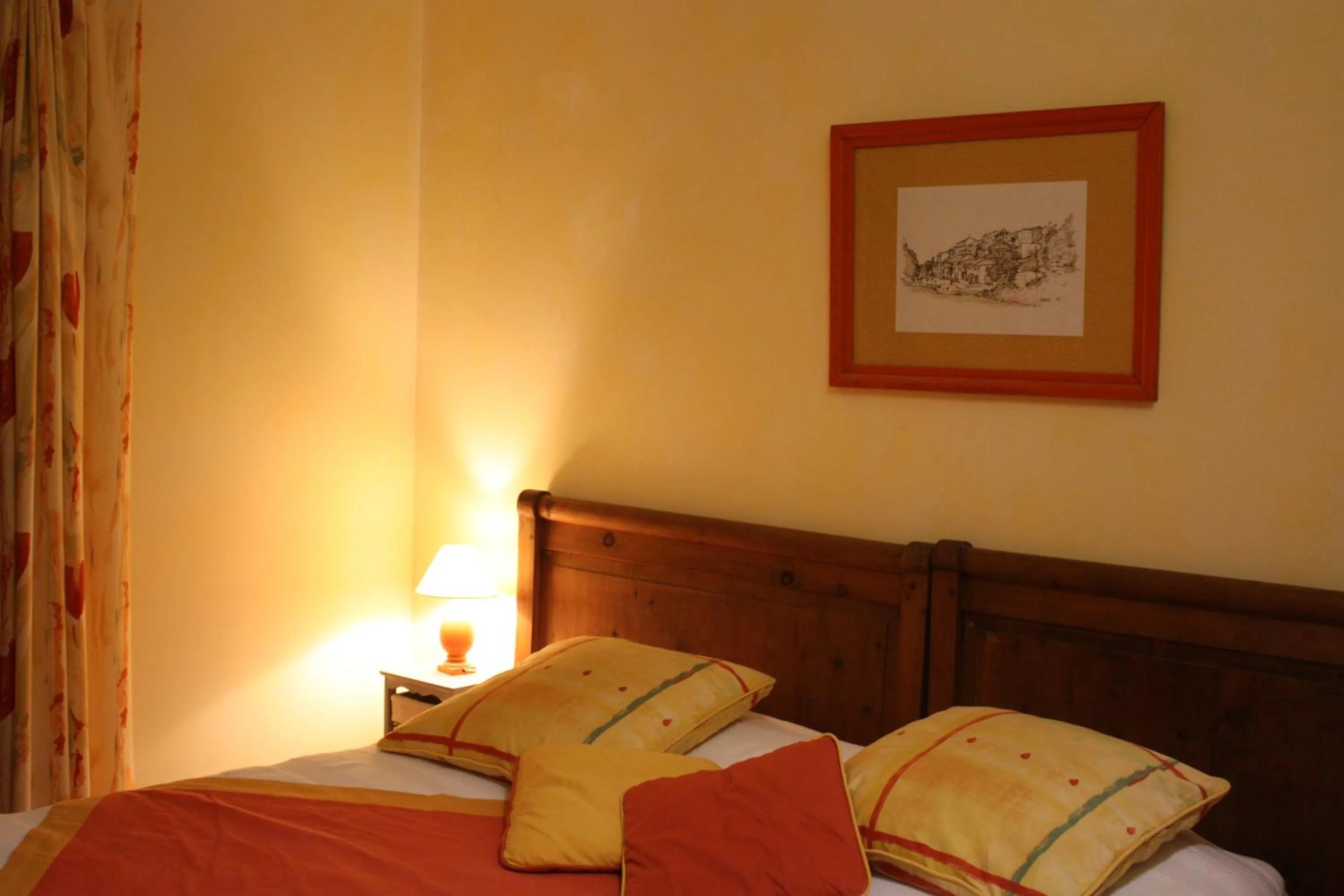 Bedroom in Domaine de "Creva-Tinas"