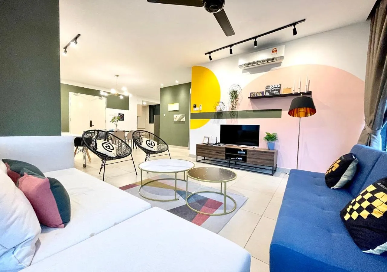 Living room in KL Gateway Premium Residences by Moka