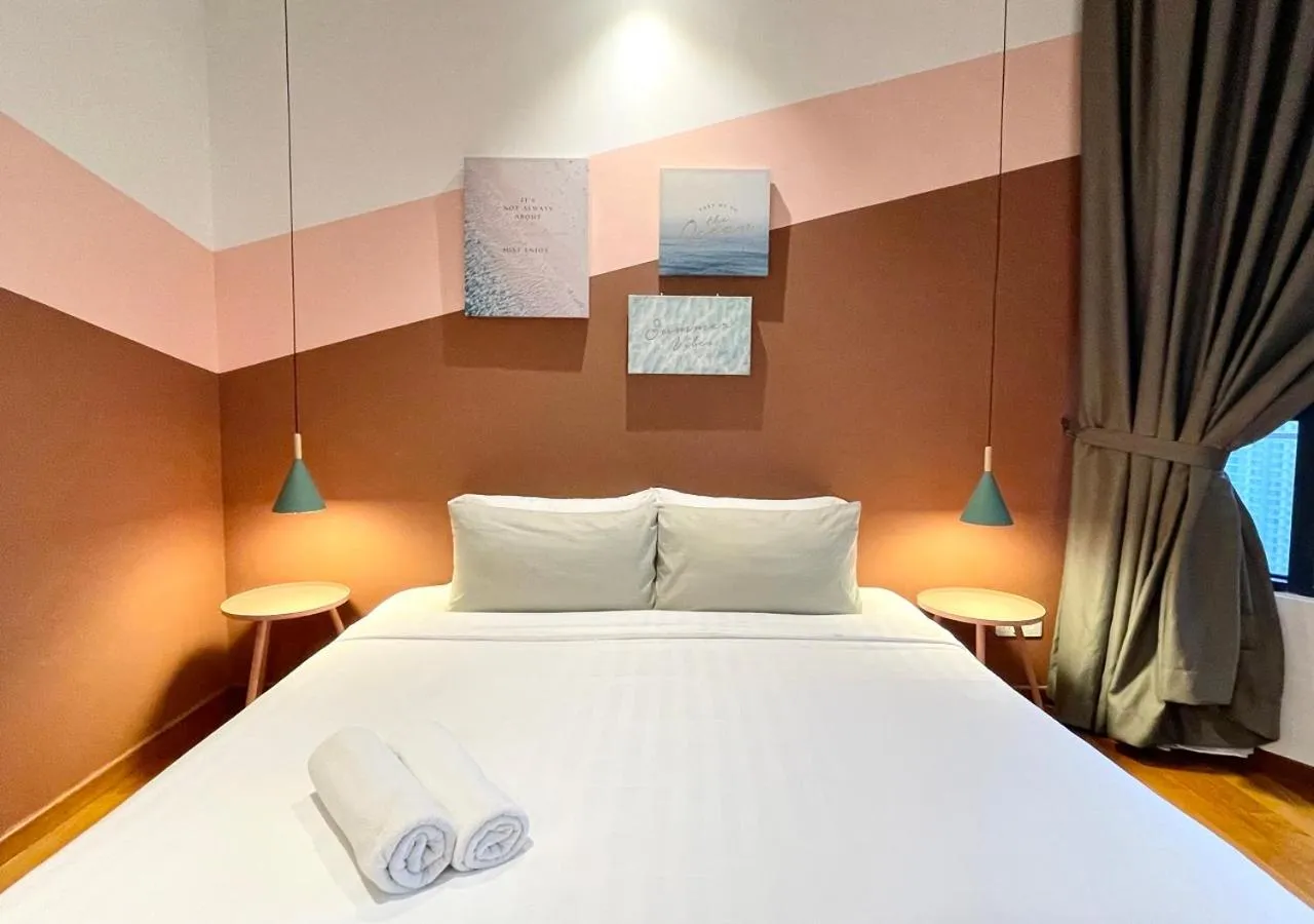 Bed in KL Gateway Premium Residences by Moka