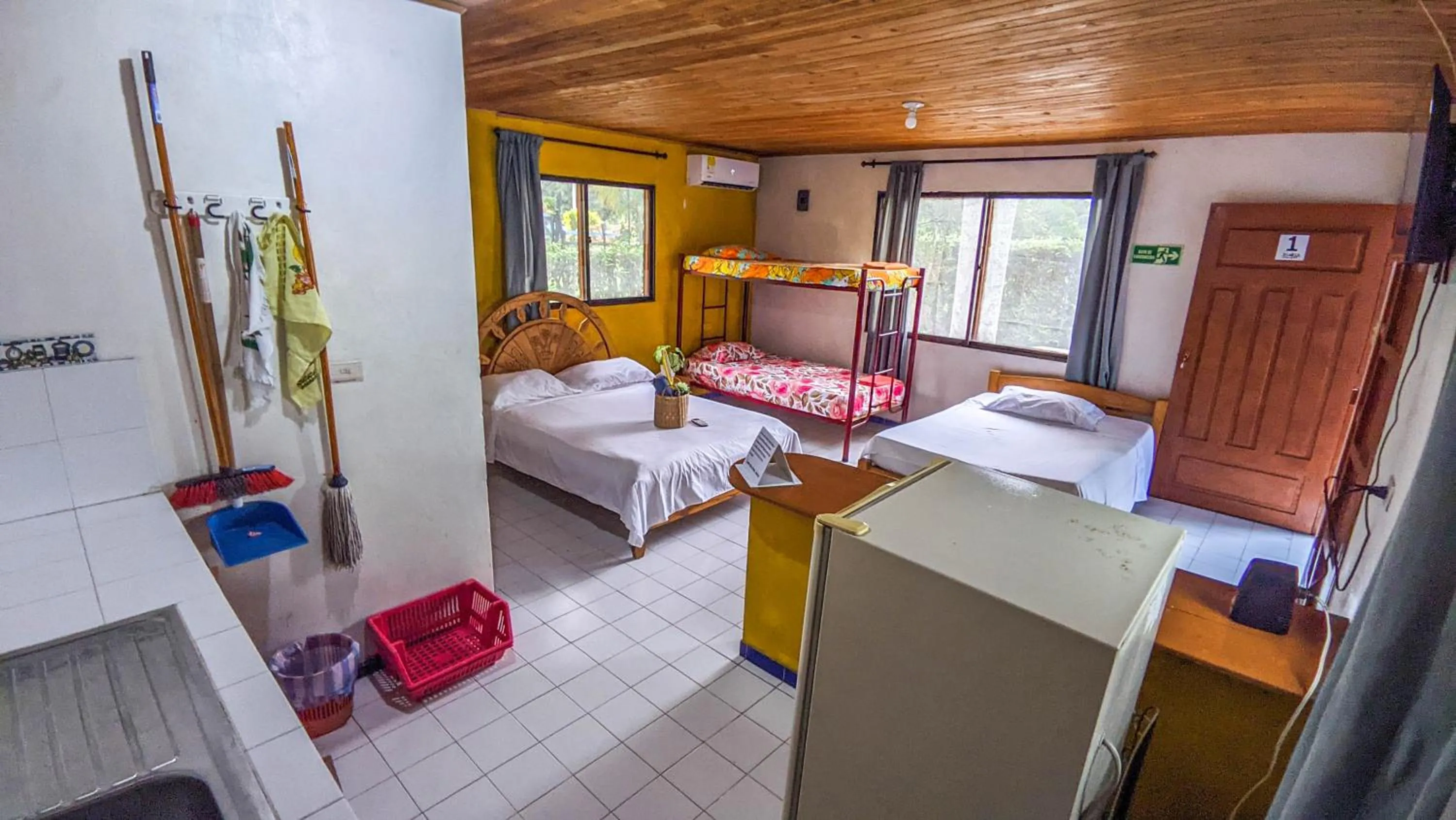 kitchen, Bed in Cabañas Los Venaos