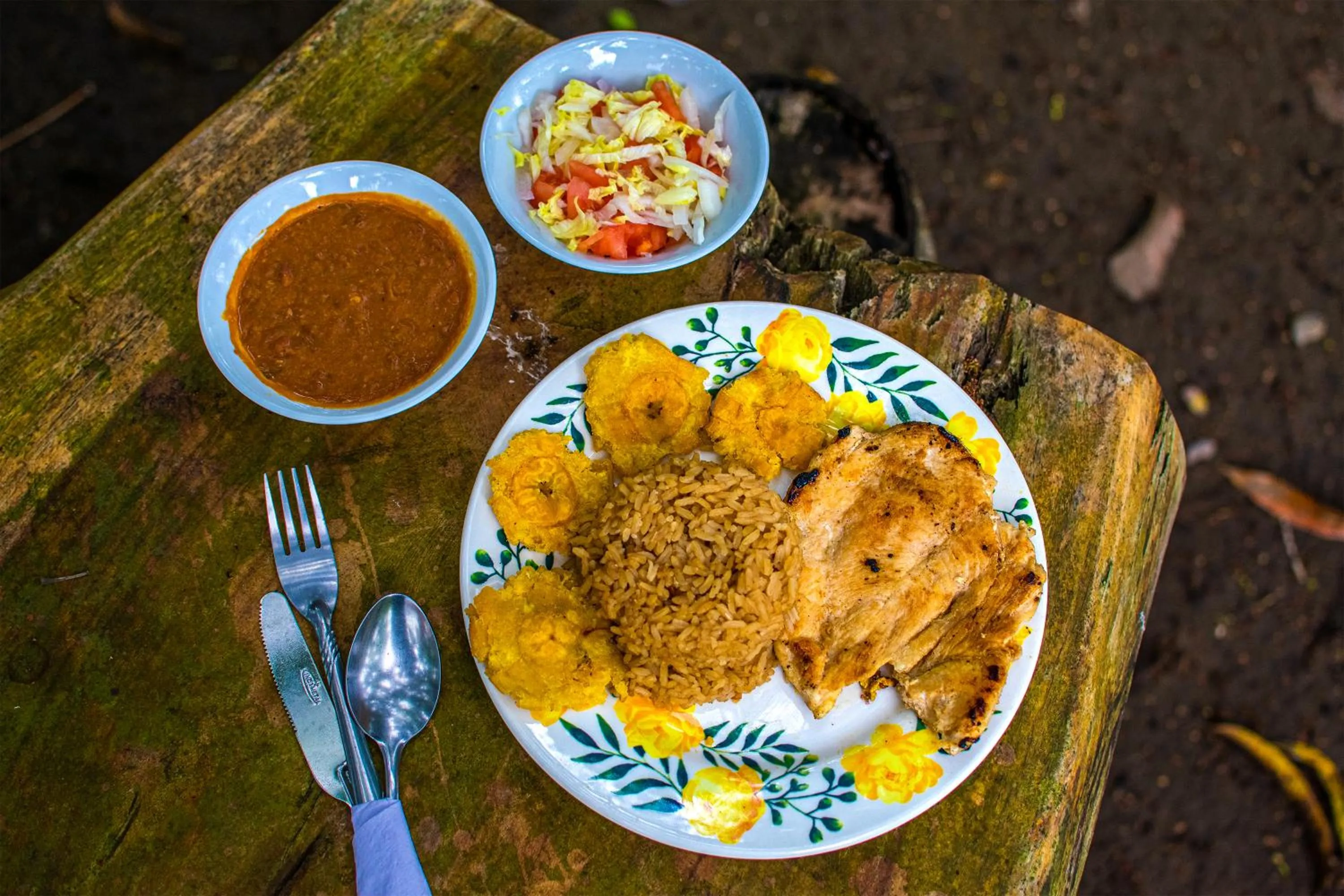 Restaurant/places to eat in Cabañas Los Venaos