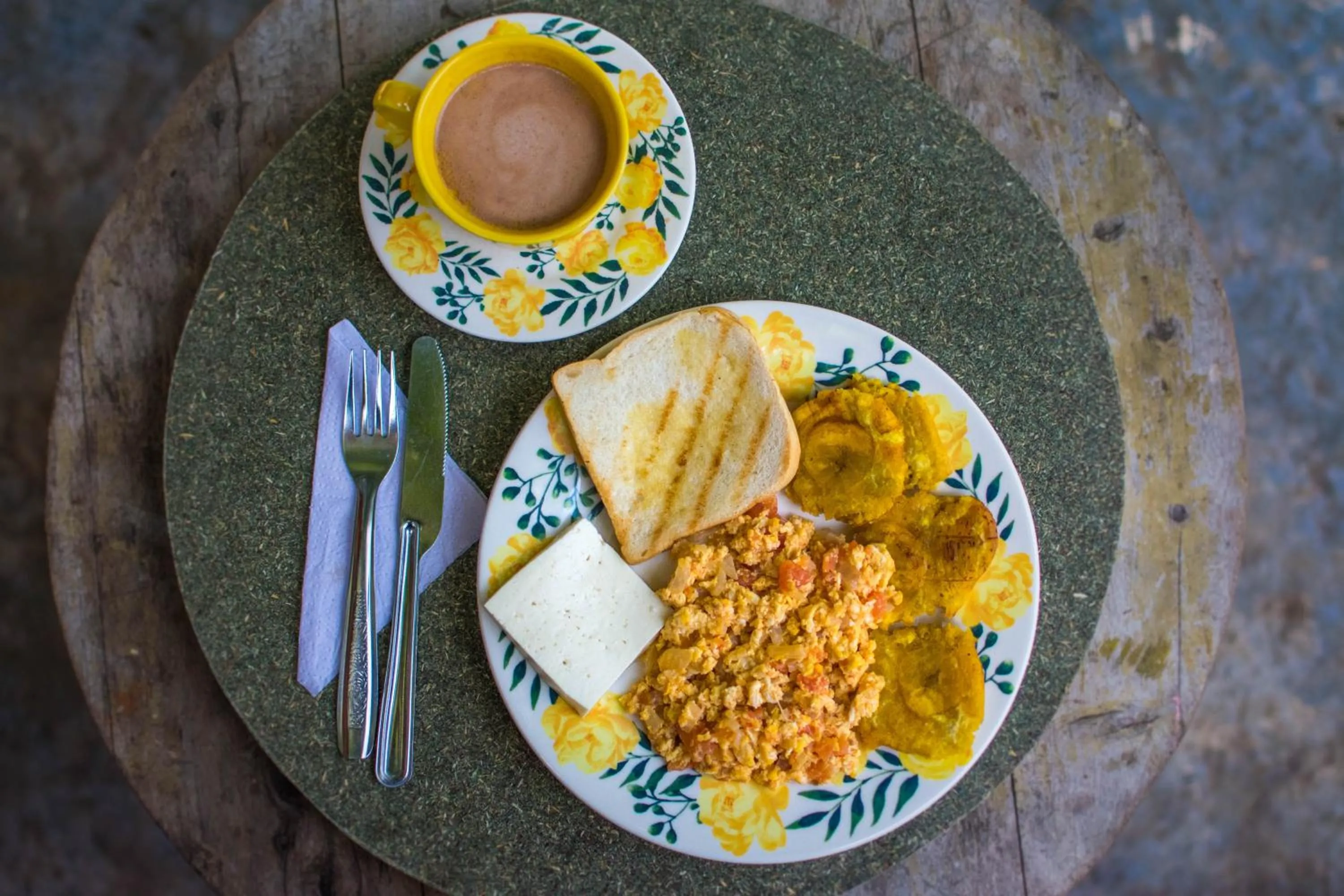 Breakfast in Cabañas Los Venaos
