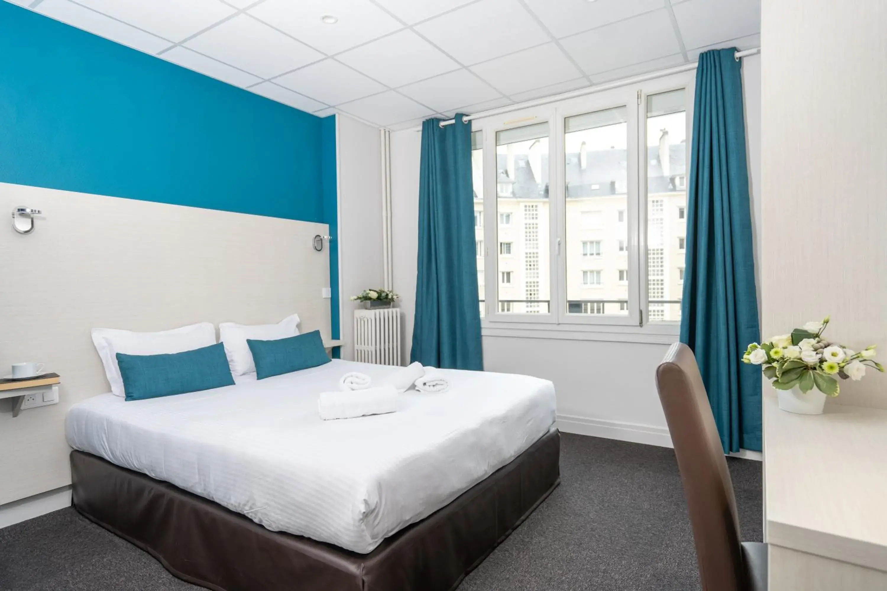 Comfort Double Room in Logis Hotel Du Chateau Comfort Double Room in Logis Hotel Du Chateau