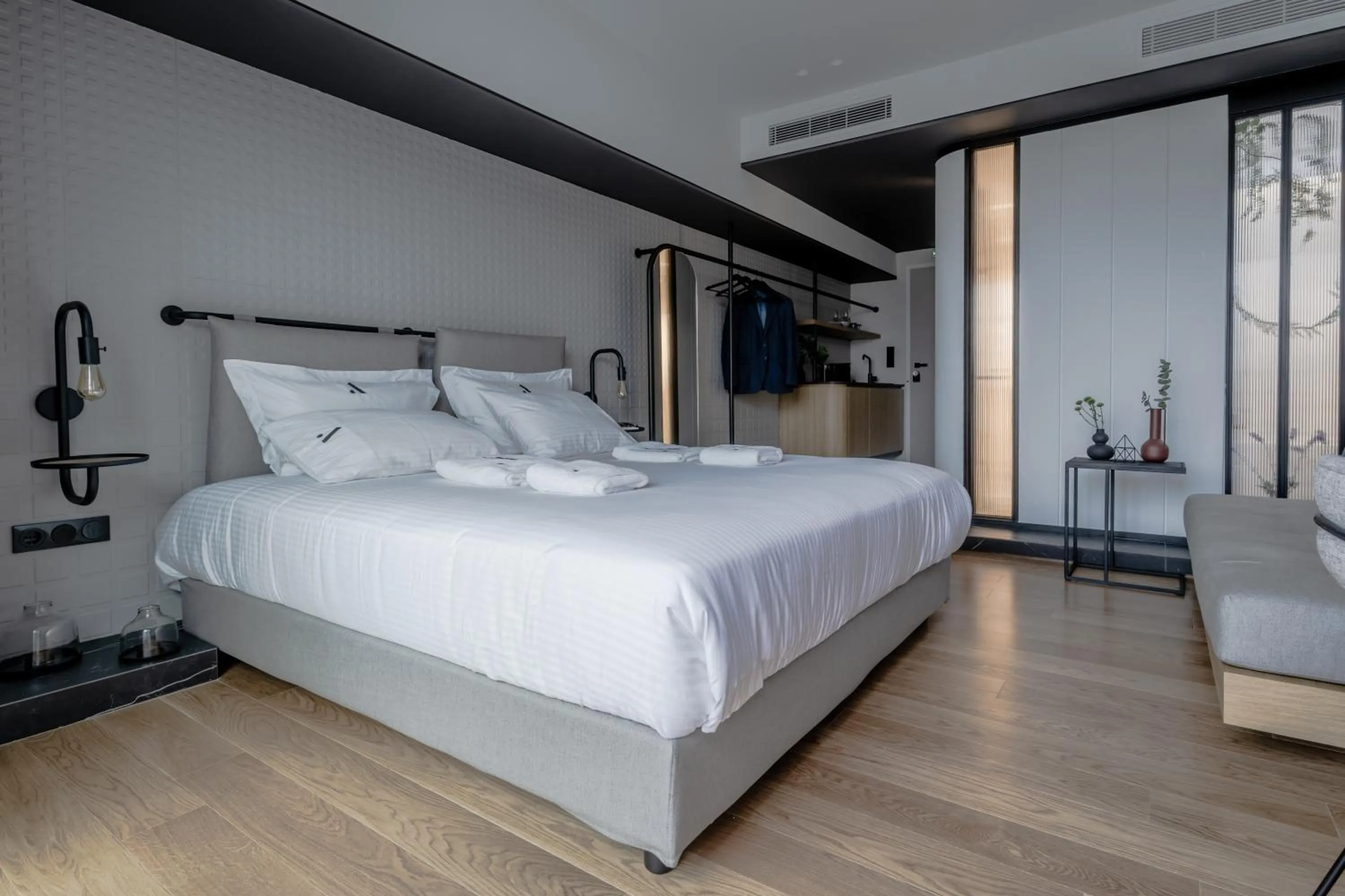 Bed in Athinaion Recreation Suites