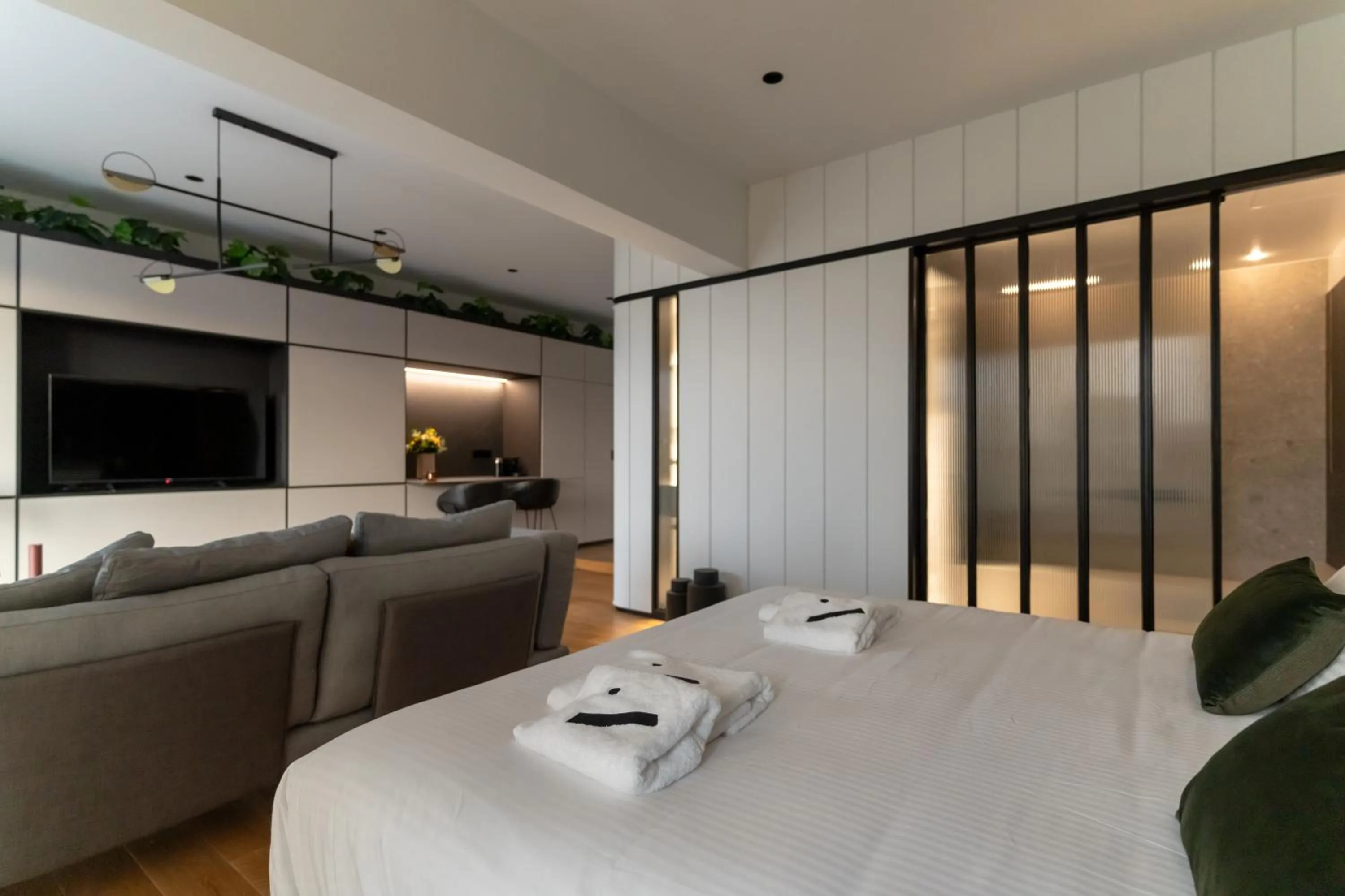 Bed in Athinaion Recreation Suites