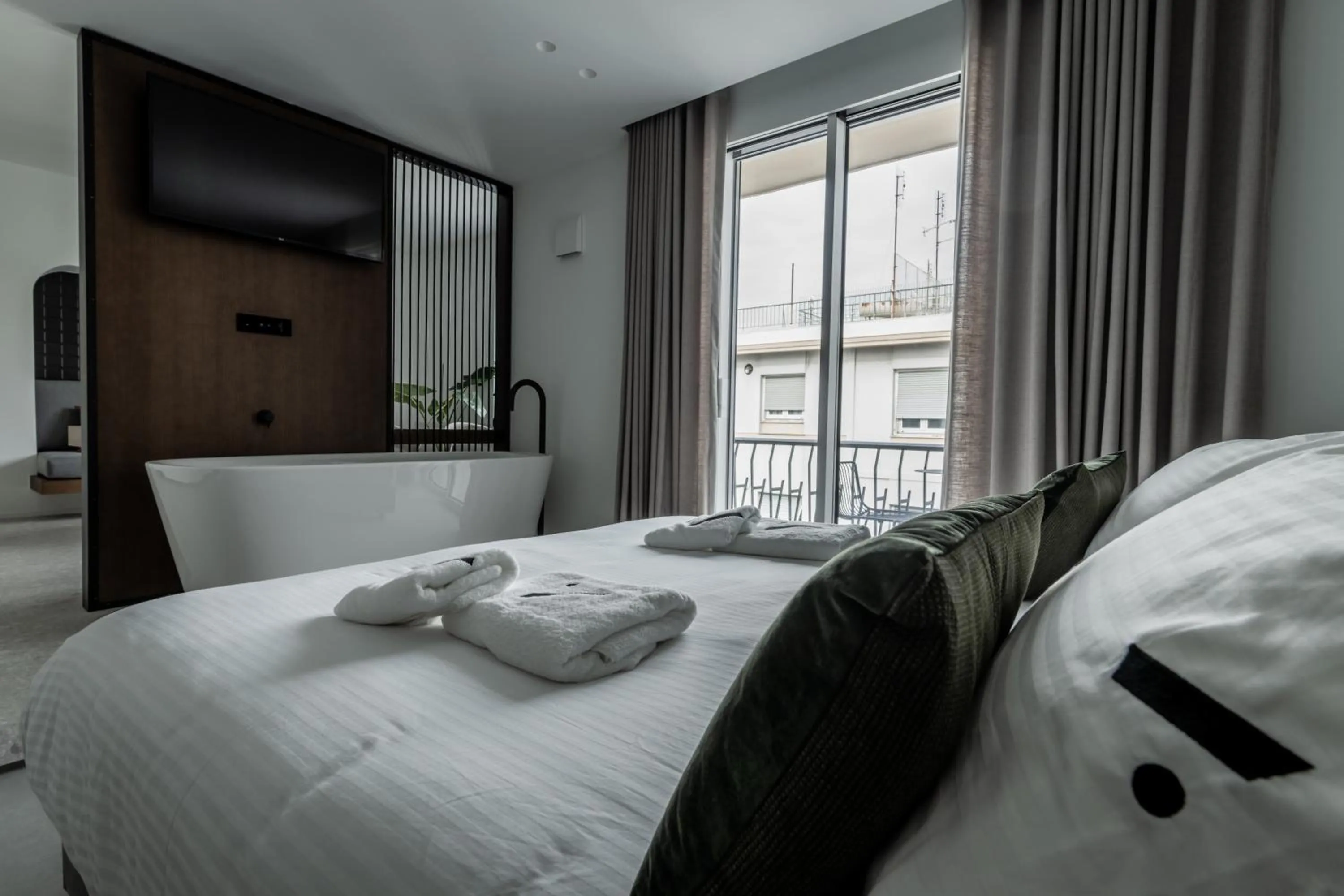 Bed in Athinaion Recreation Suites