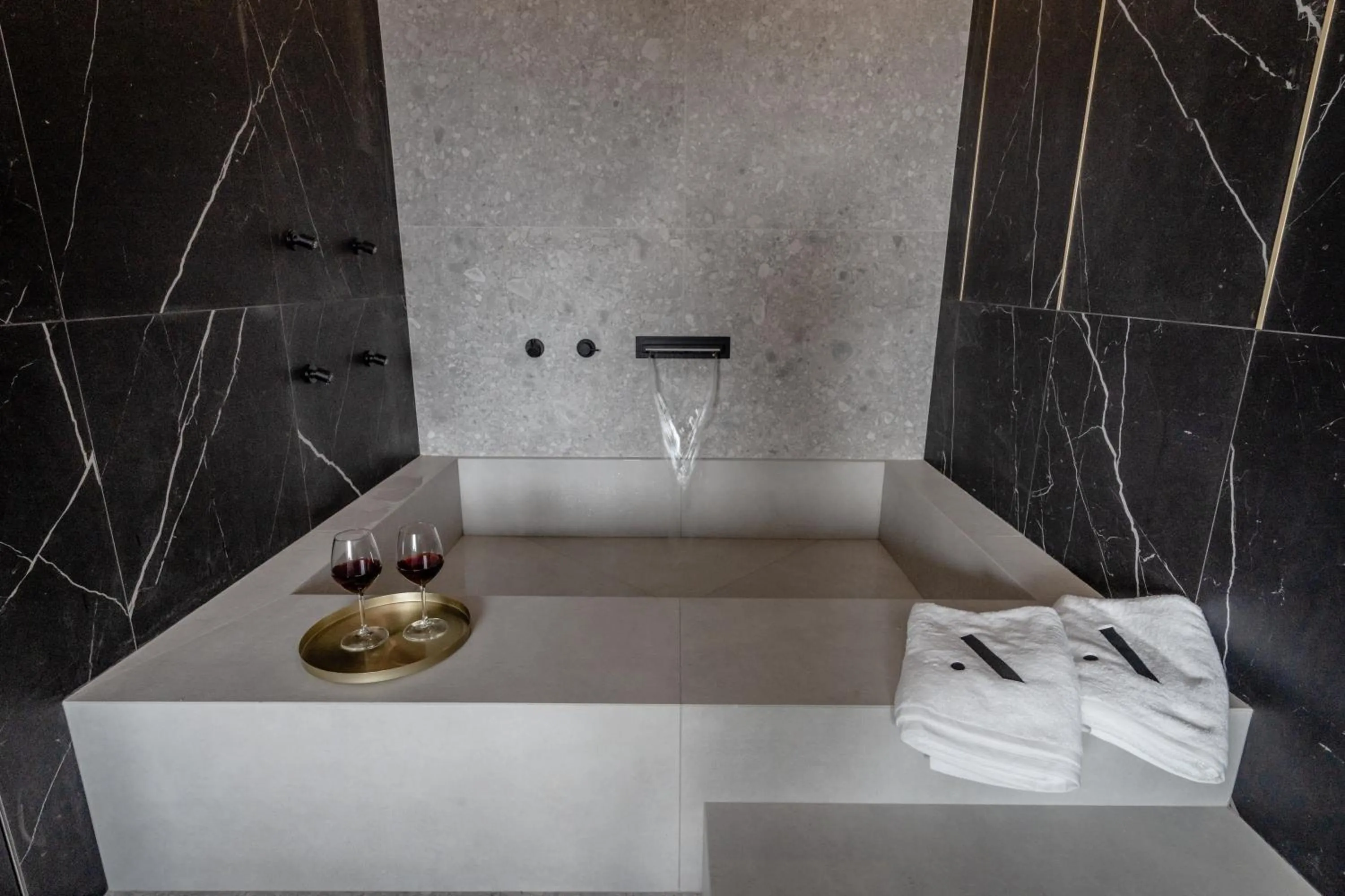 Athinaion Recreation Suites