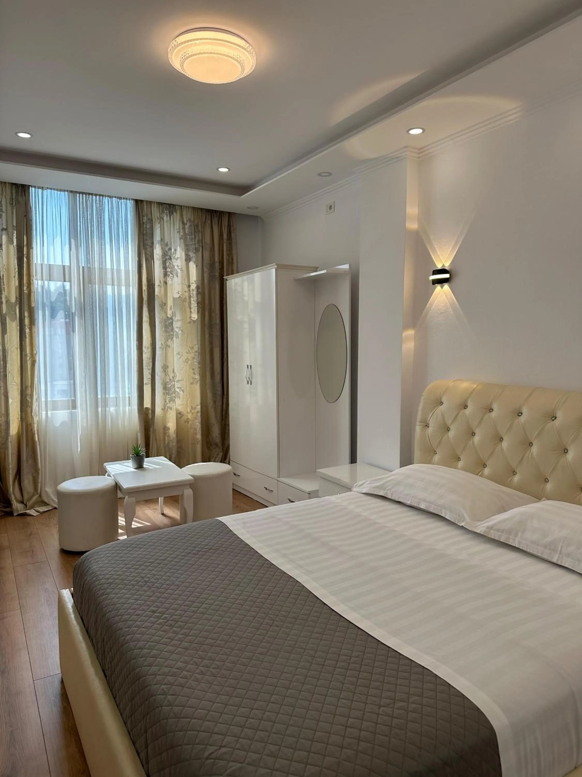 Bed in Hotel Arberia