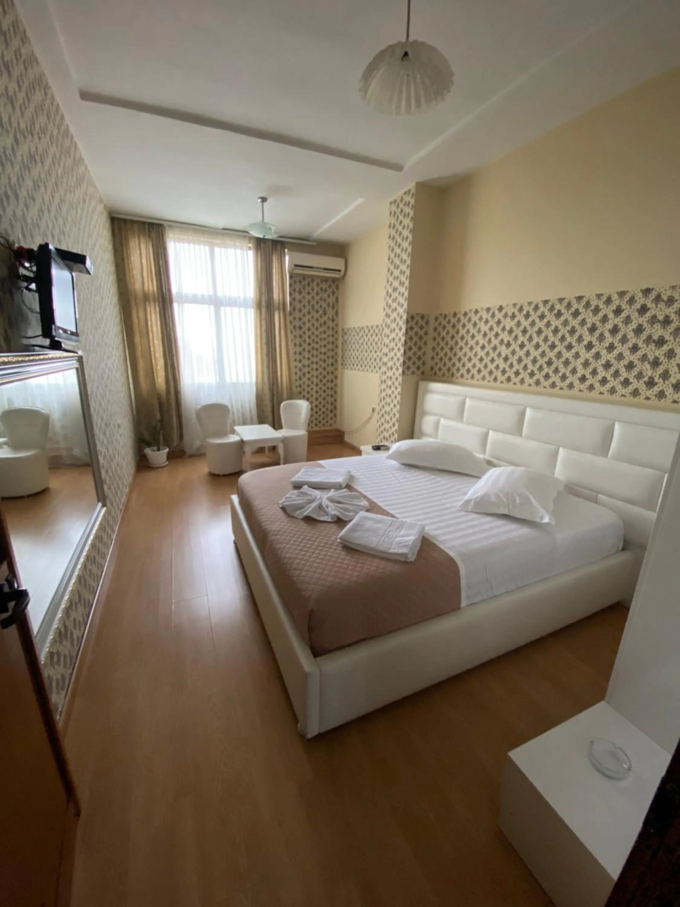 Bed in Hotel Arberia