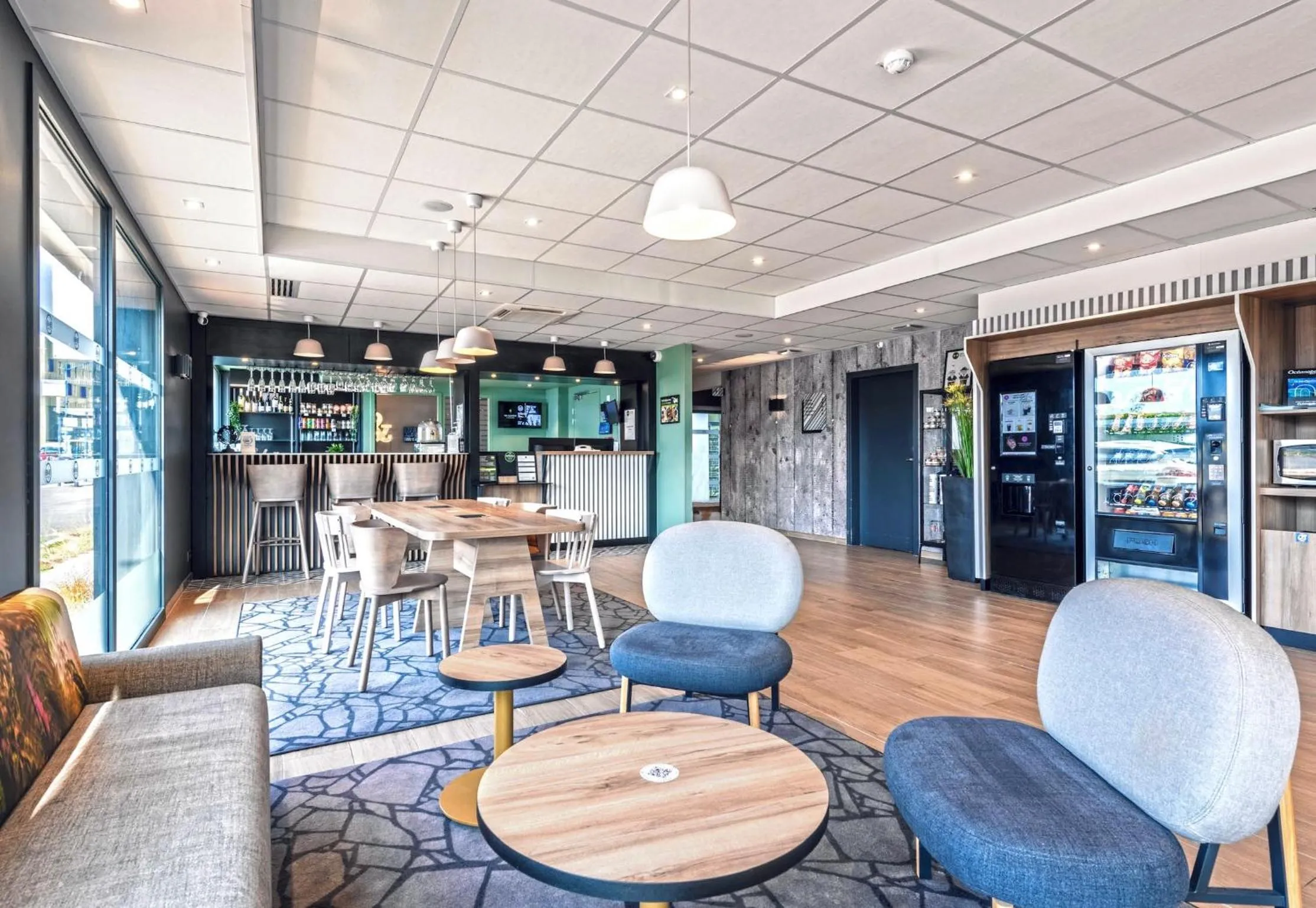 Property building in B&B HOTEL Brest Centre Port de Commerce