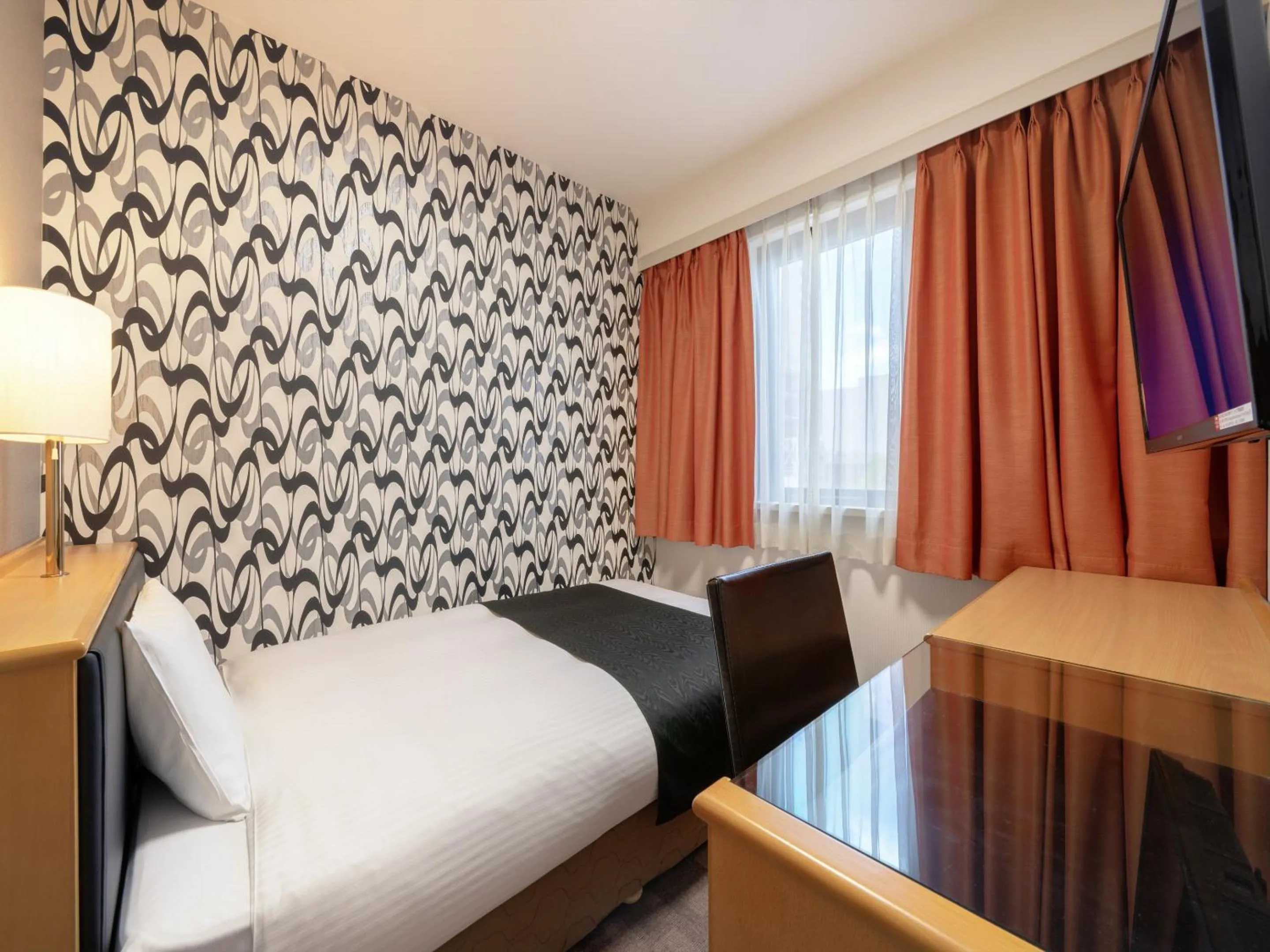 Bed in APA Hotel Maebashieki-Kita