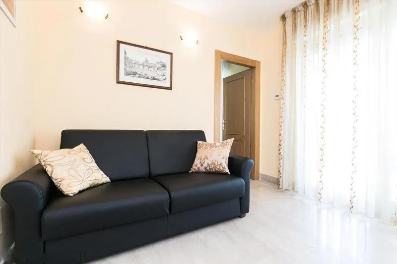 Living room in Altamira 2000 by GABRIELLA