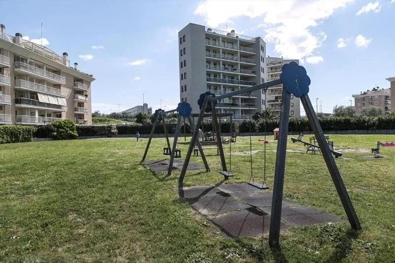 Children play ground in Altamira 2000 by GABRIELLA