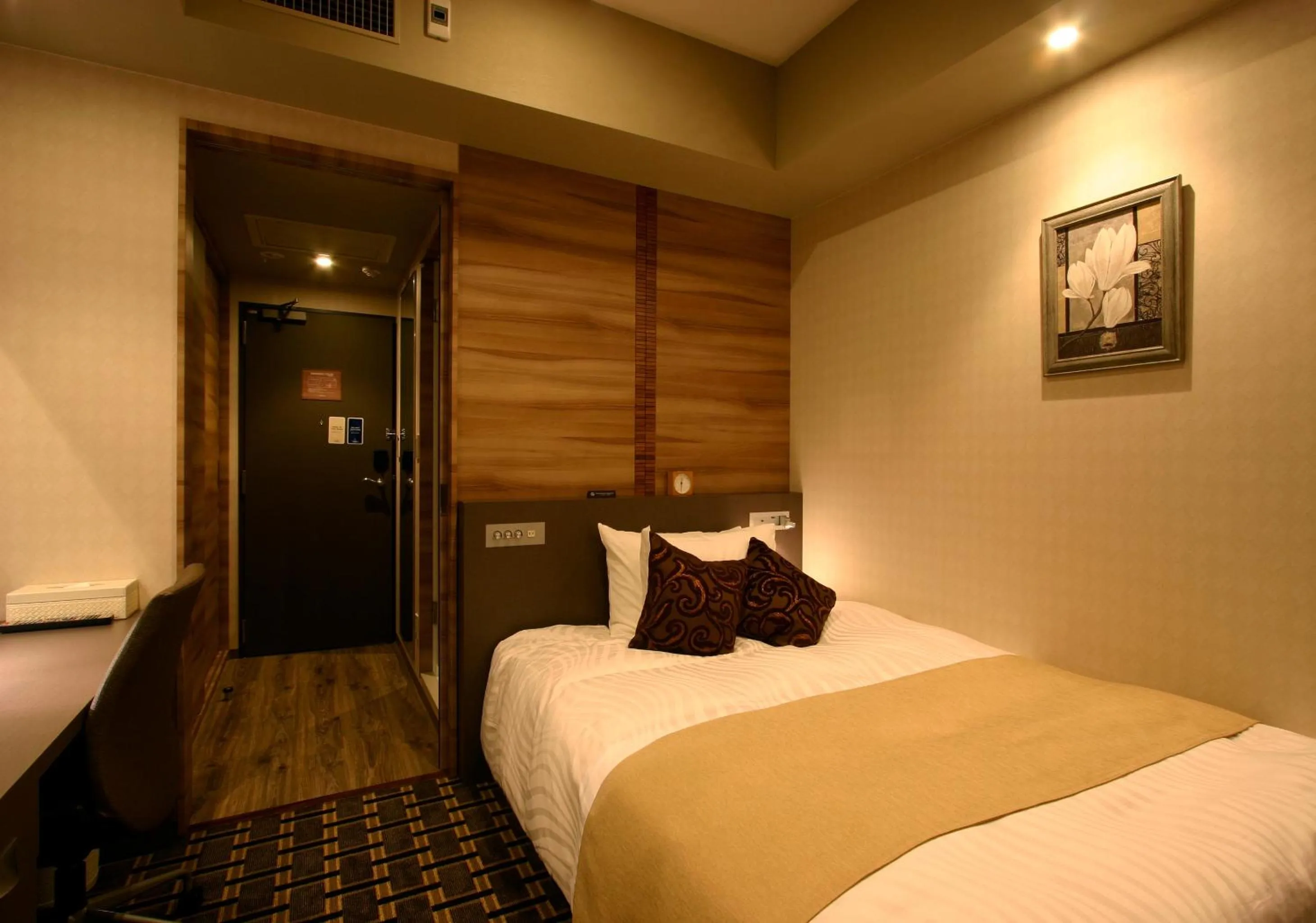 Photo of the whole room, Bed in Hotel Coco Grand