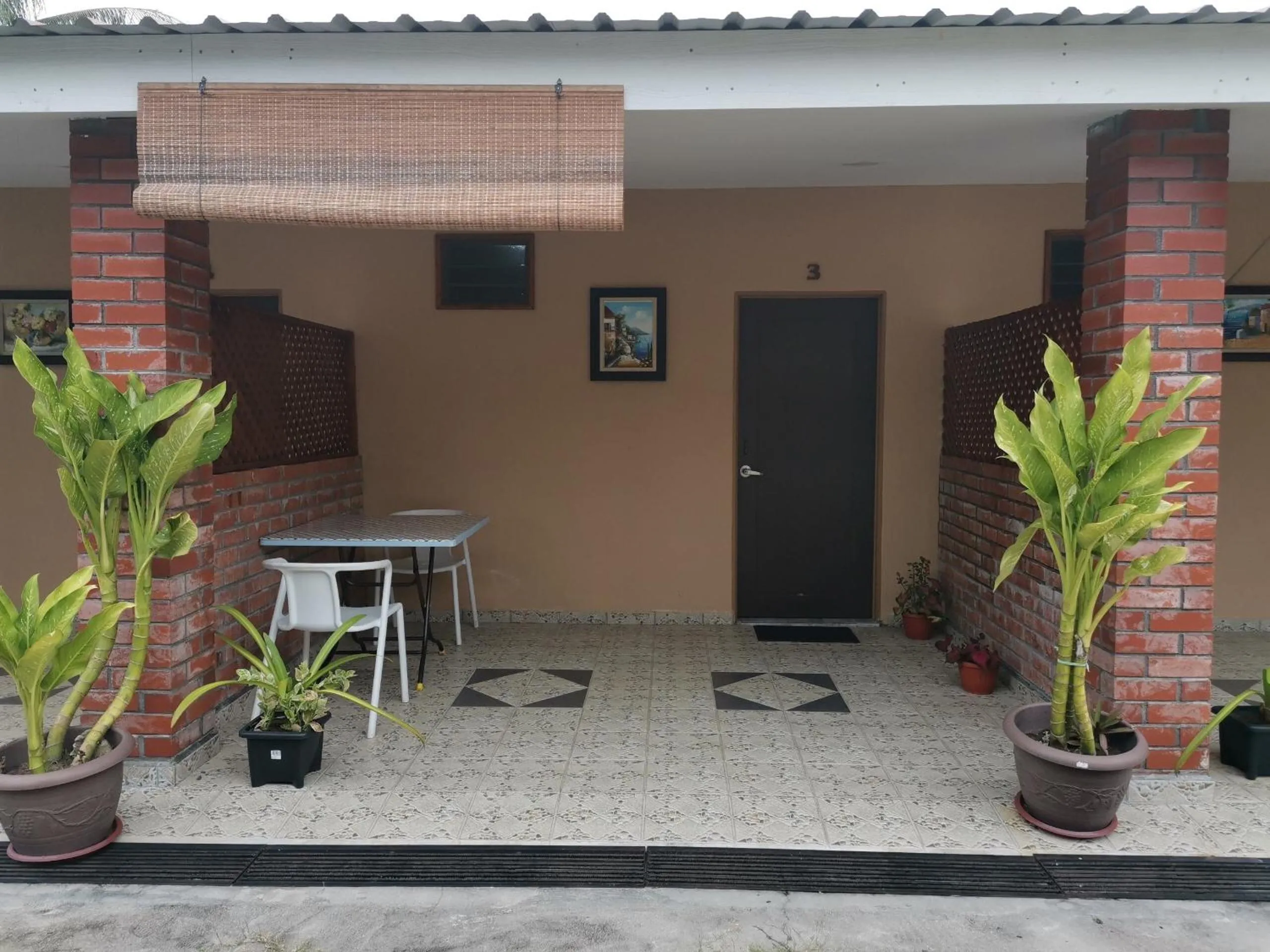 Facade/entrance in OYO Home 90348 Inspire Rooms