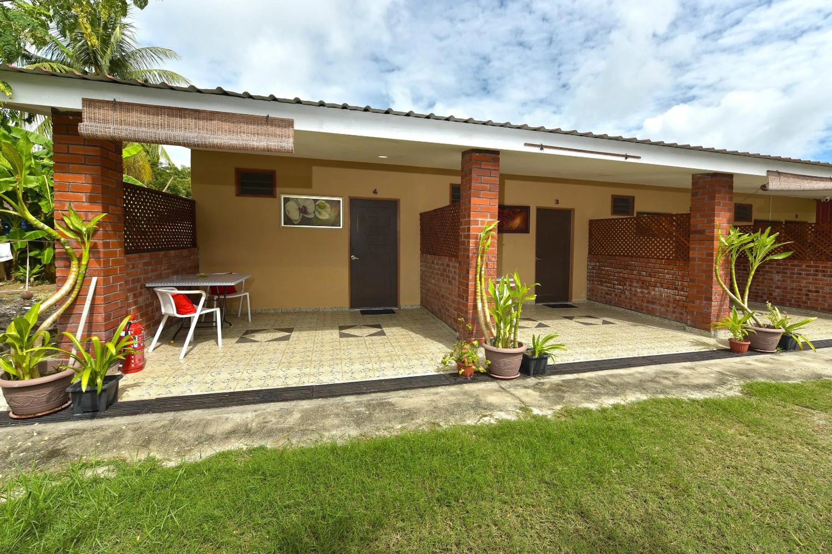 Facade/entrance in OYO Home 90348 Inspire Rooms