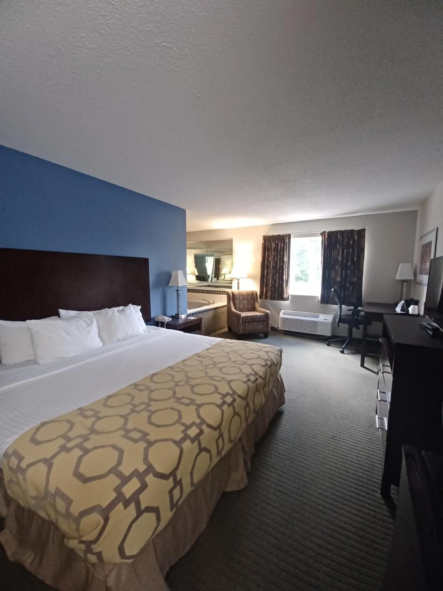 Bed in Baymont by Wyndham Freeport