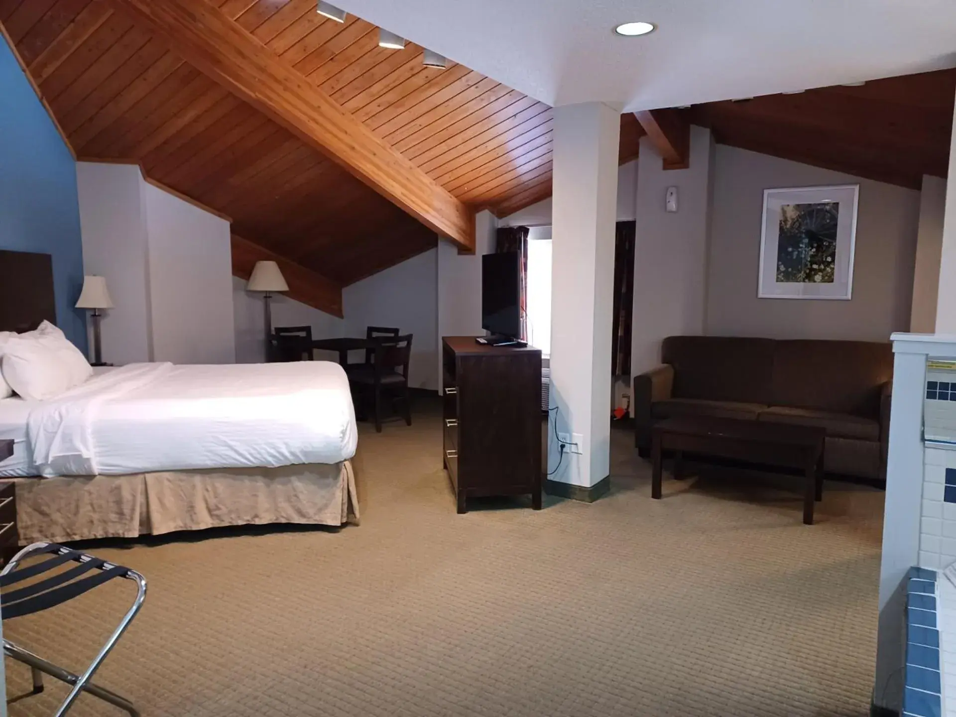 Bed in Baymont by Wyndham Freeport Bed in Baymont by Wyndham Freeport