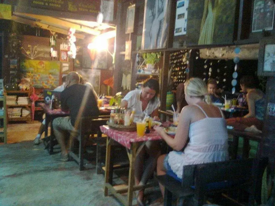 Restaurant/places to eat in ABC Bungalow Restaurant/places to eat in ABC Bungalow