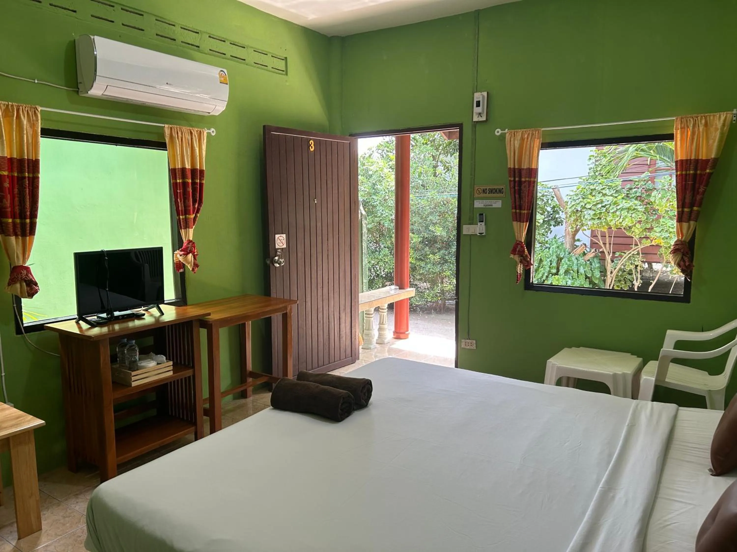 Bedroom, Bed in ABC Bungalow