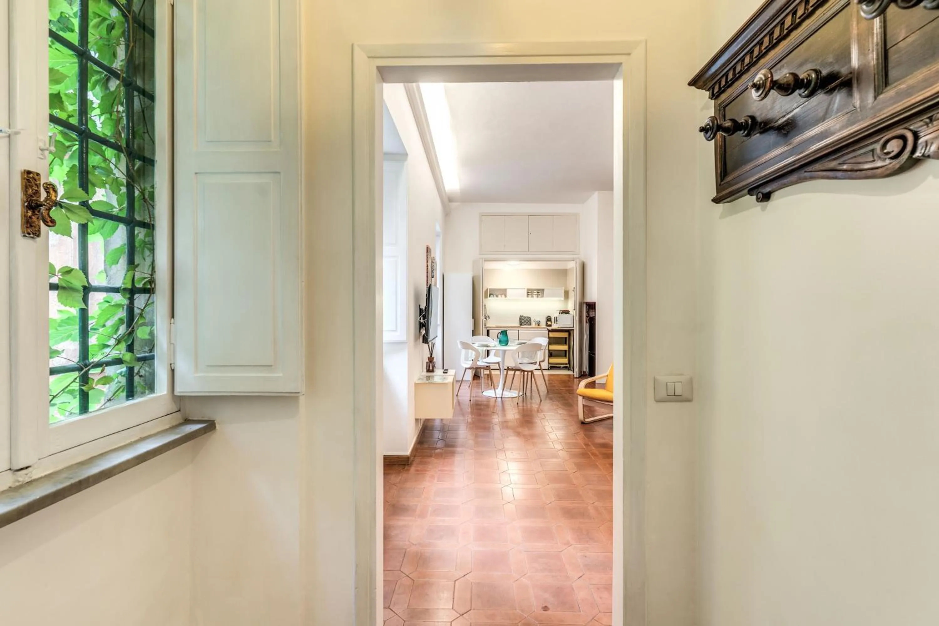 Facade/entrance in Elegant Apartment Behind the Colosseum