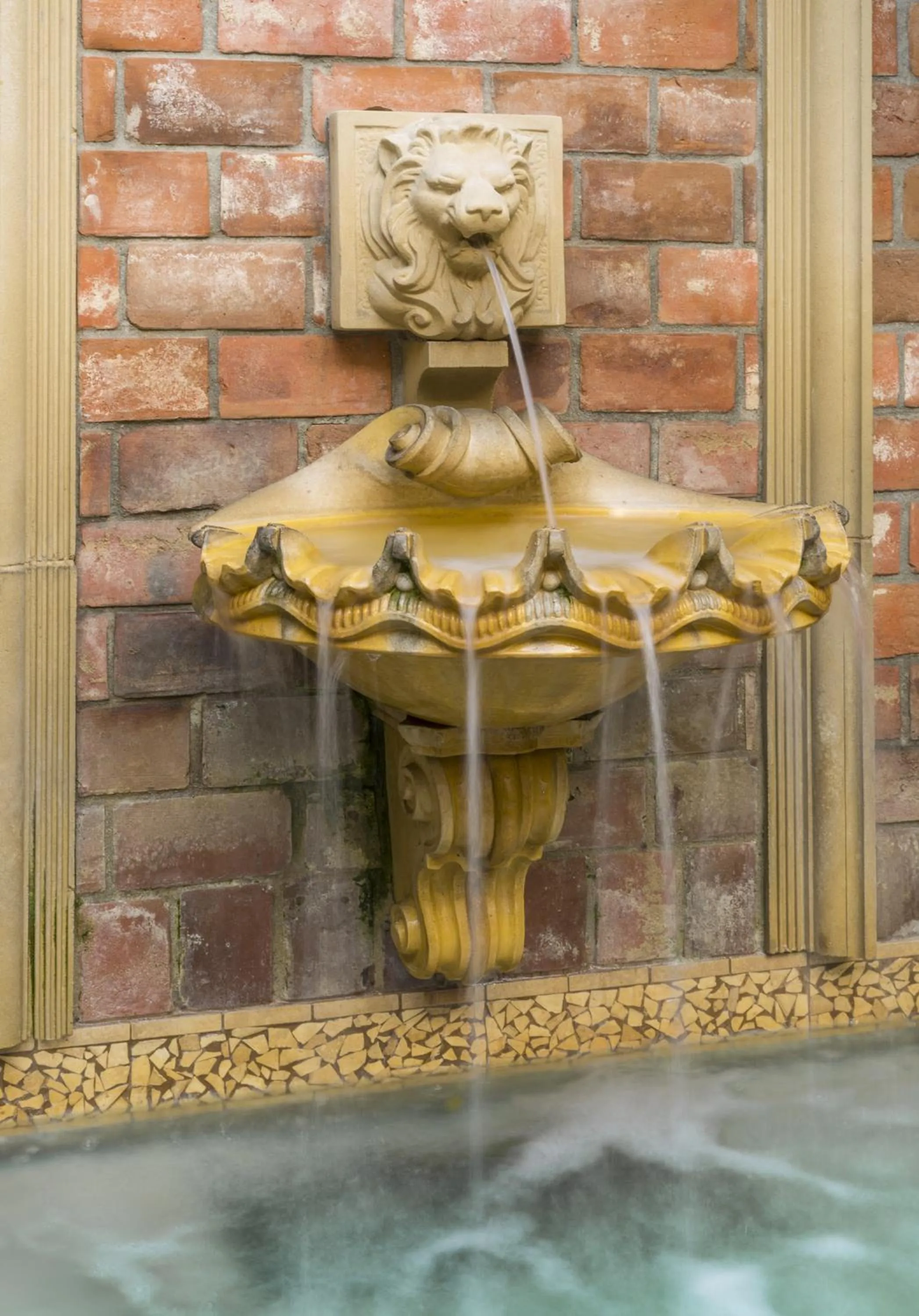 Decorative detail in Ayres Hotel Manhattan Beach