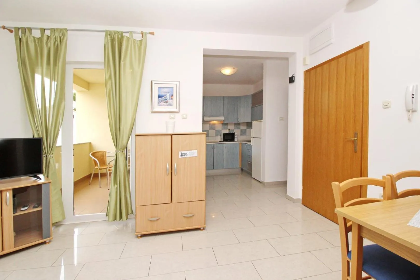 Apartments Limun Zarok