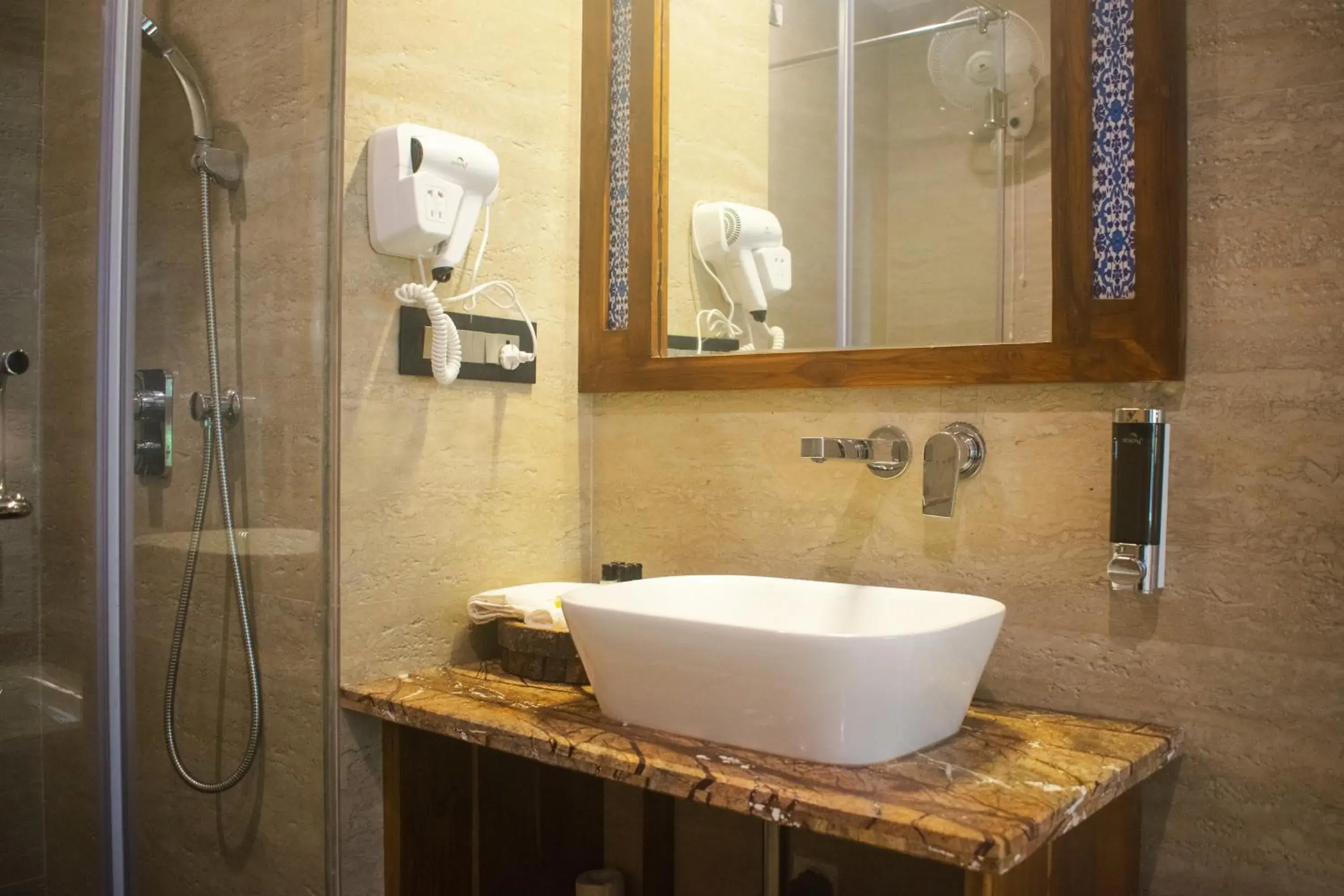 Bathroom in Altrude By The Sea Bathroom in Altrude By The Sea