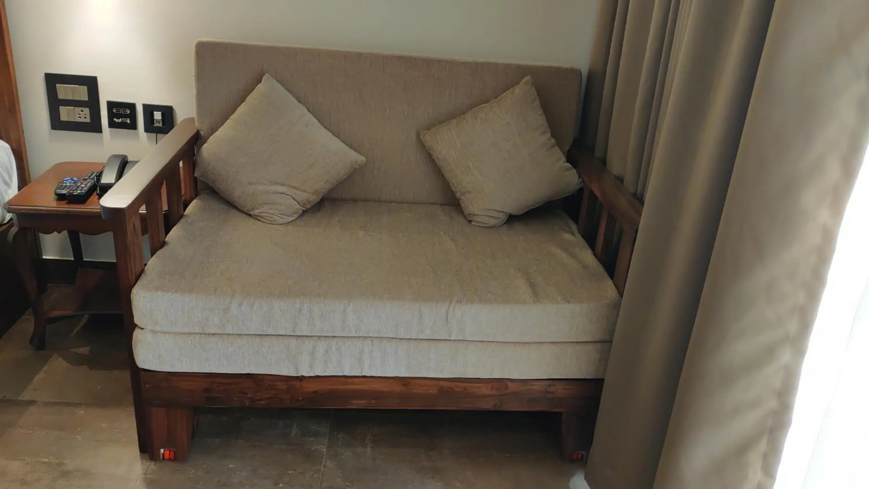 Seating area, Bed in Altrude By The Sea Seating area, Bed in Altrude By The Sea