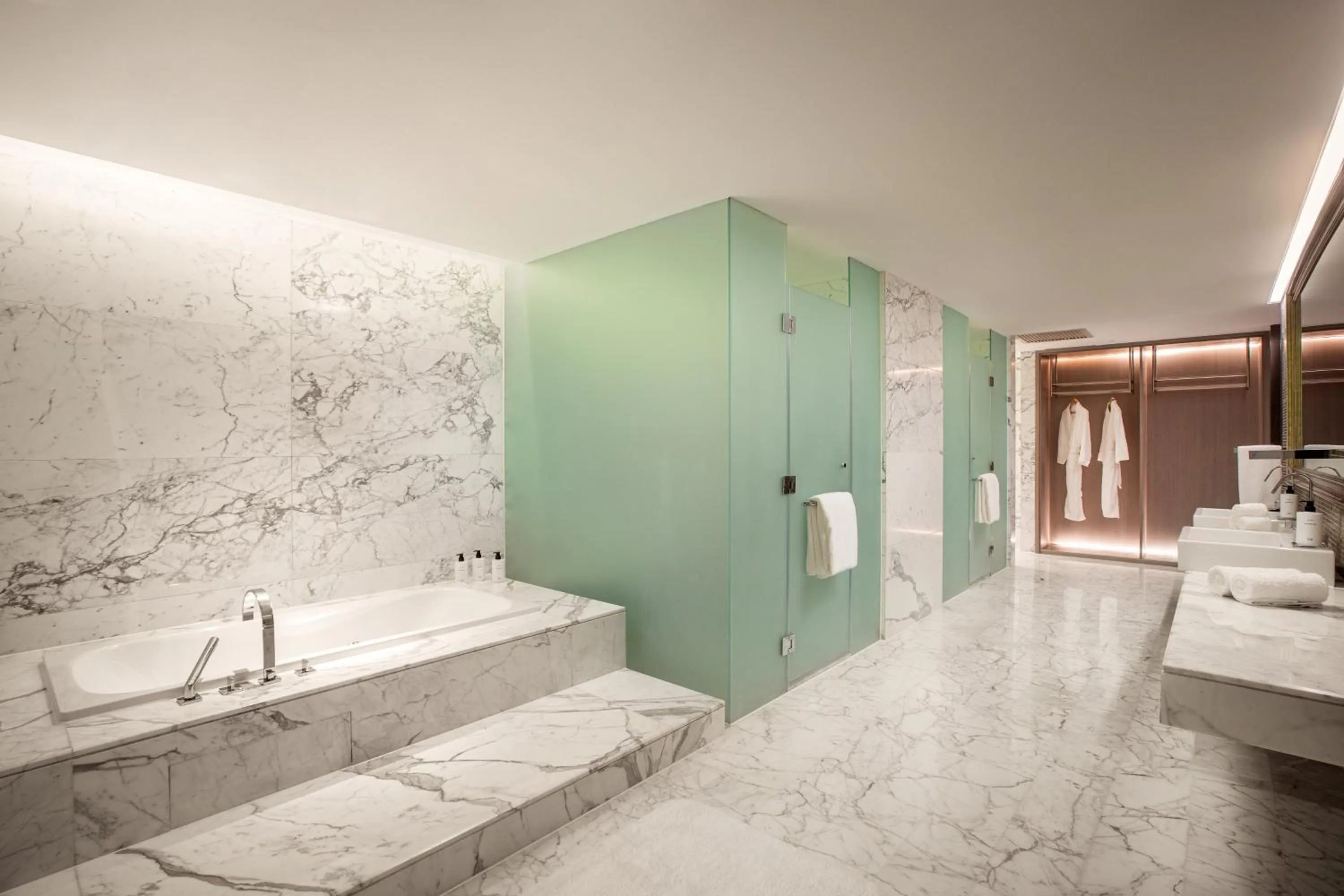 Photo of the whole room in InterContinental Beijing Beichen by IHG l Walking Distance to Bird's Nest & Water Cube & Metro Station l Interconnected with China National Convention Center l Award-winning Club Lounge with Mixologist l Direct Metro Line to Wangfujing