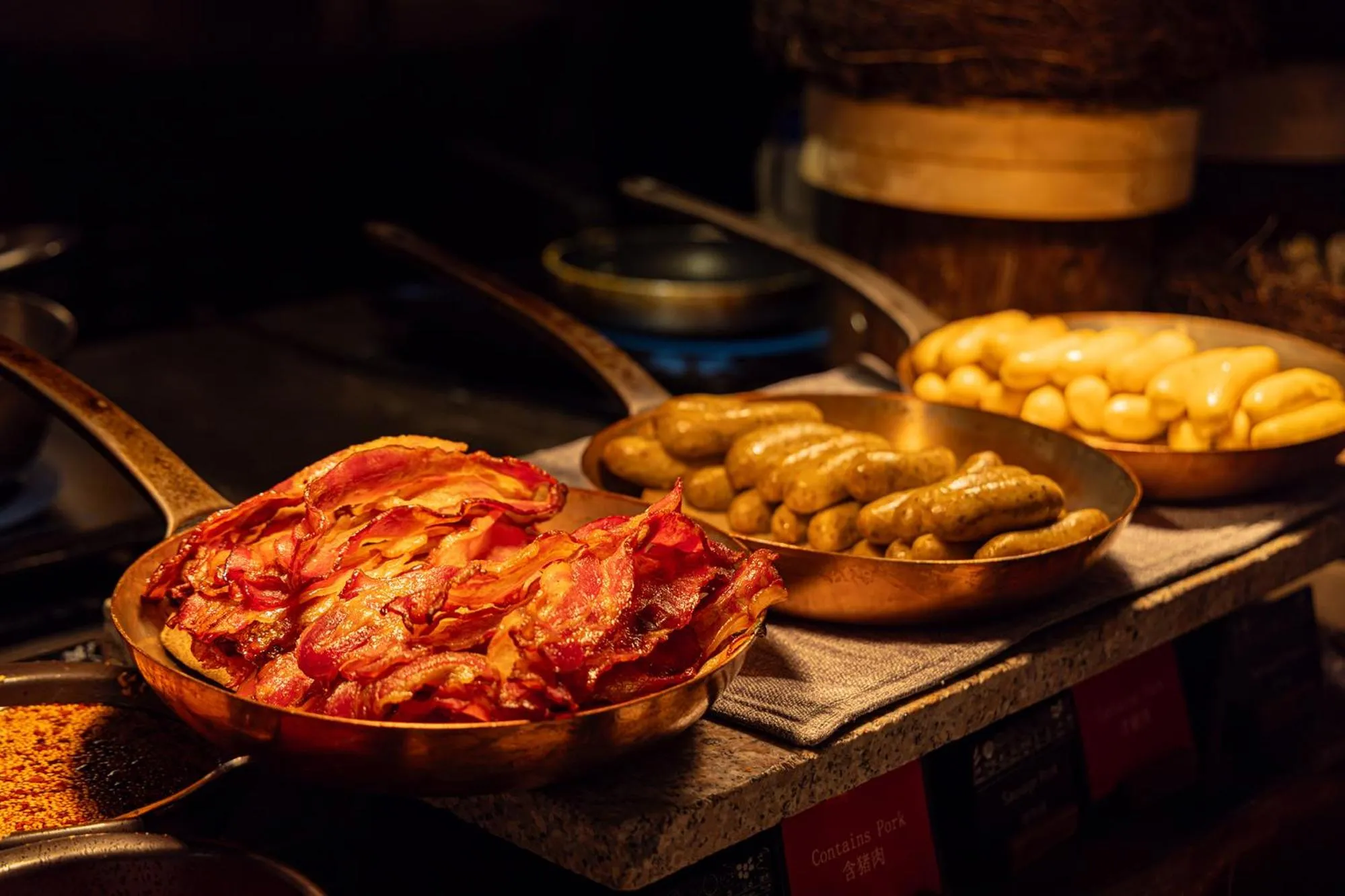 Restaurant/places to eat in InterContinental Beijing Beichen by IHG l Walking Distance to Bird's Nest & Water Cube & Metro Station l Interconnected with China National Convention Center l Award-winning Club Lounge with Mixologist l Direct Metro Line to Wangfujing