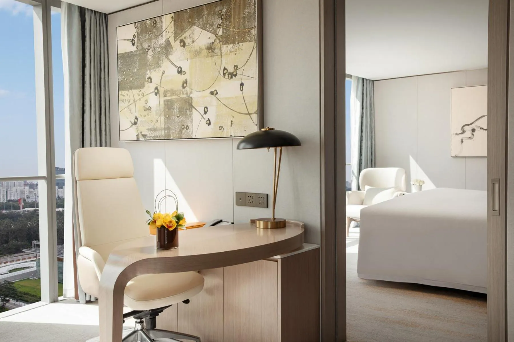 Living room, Bed in InterContinental Beijing Beichen by IHG l Walking Distance to Bird's Nest & Water Cube & Metro Station l Interconnected with China National Convention Center l Award-winning Club Lounge with Mixologist l Direct Metro Line to Wangfujing