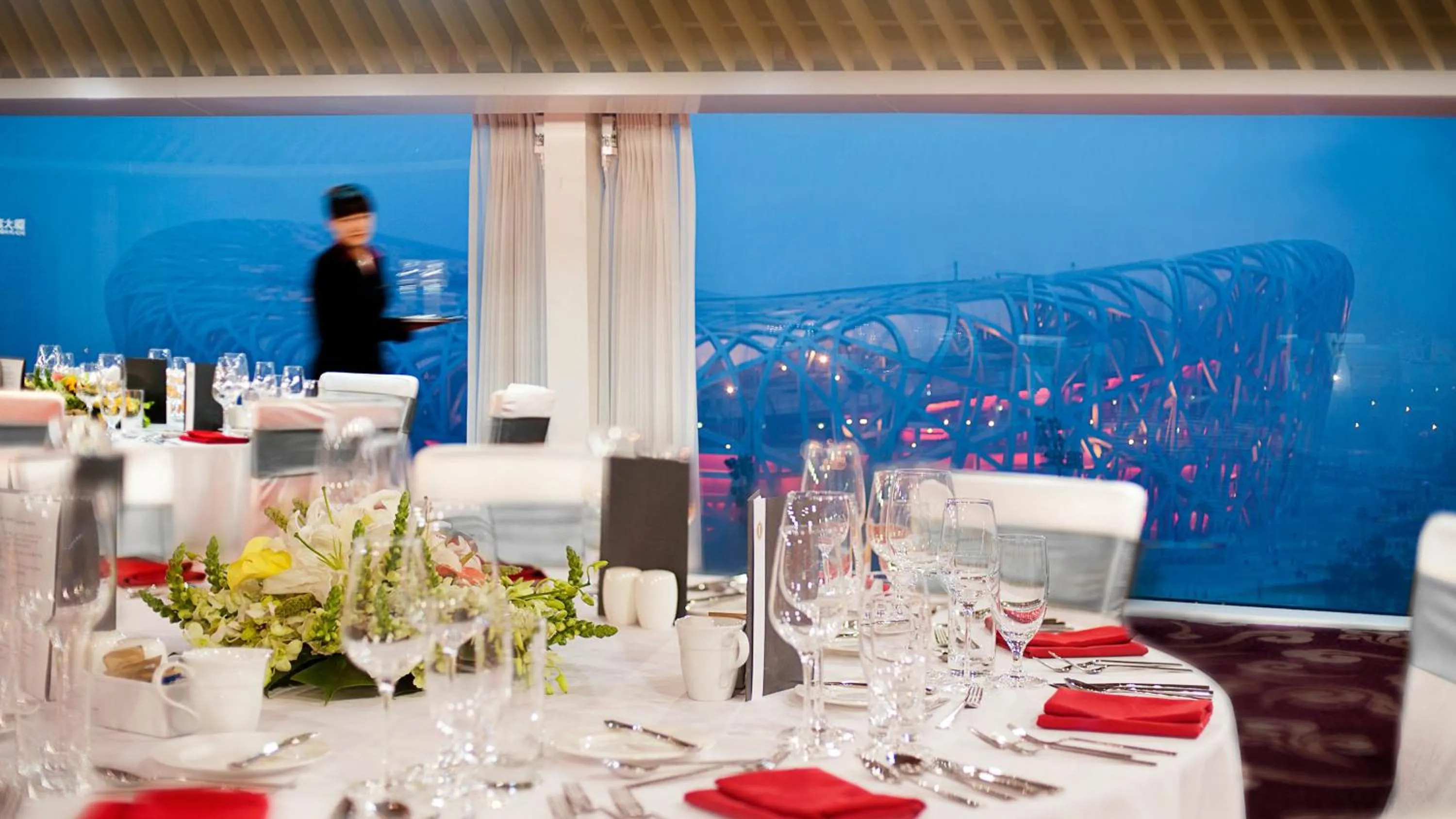 Meeting/conference room in InterContinental Beijing Beichen by IHG l Walking Distance to Bird's Nest & Water Cube & Metro Station l Interconnected with China National Convention Center l Award-winning Club Lounge with Mixologist l Direct Metro Line to Wangfujing