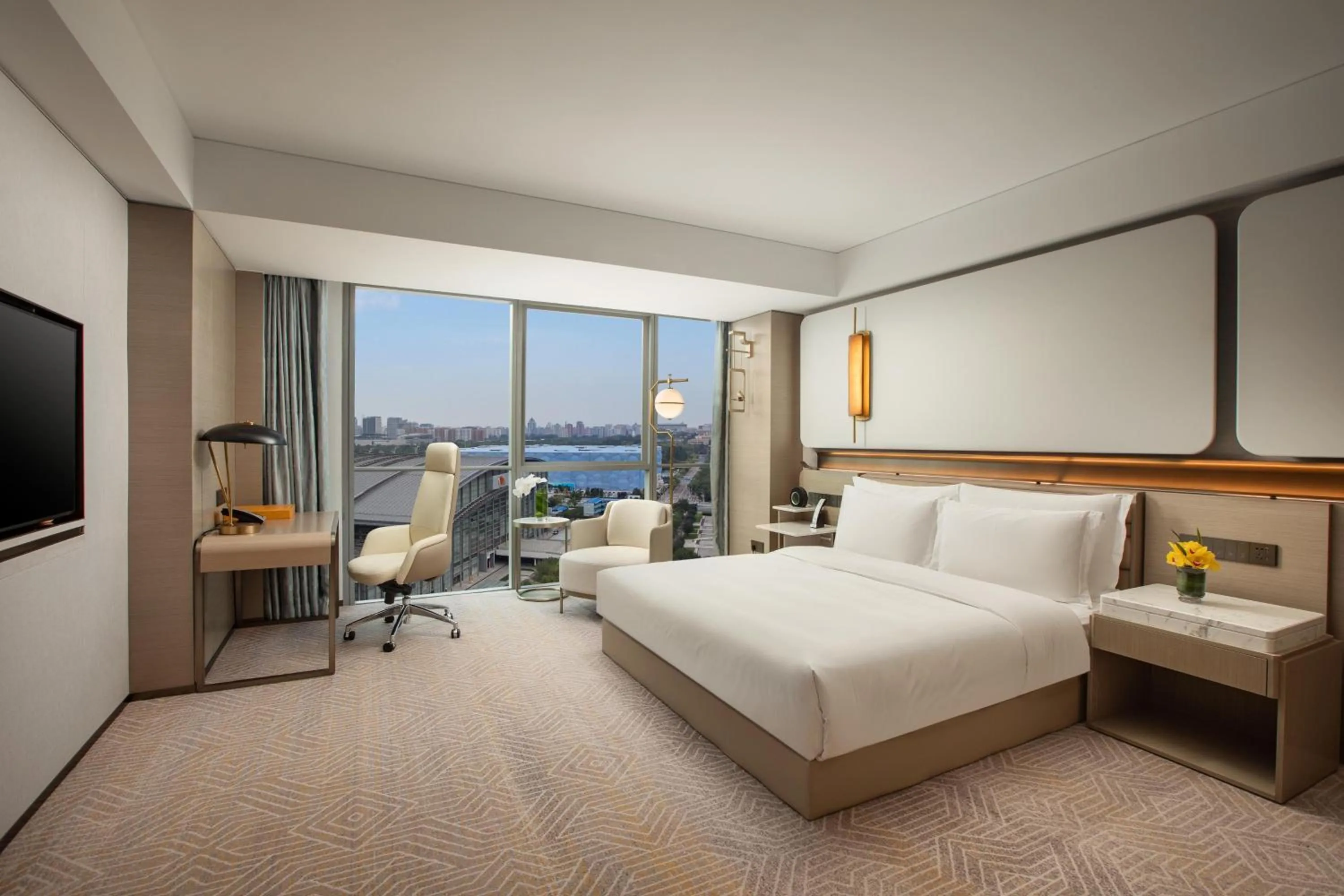 Photo of the whole room, Bed in InterContinental Beijing Beichen by IHG