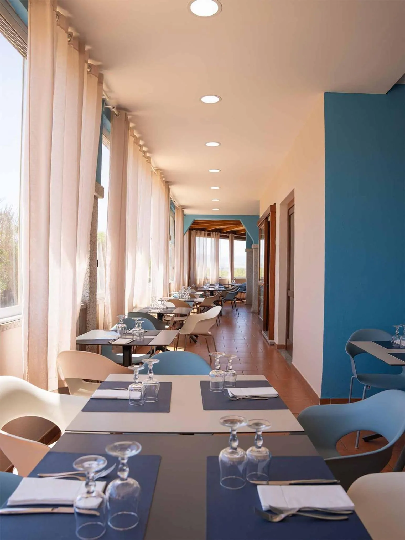 Restaurant/places to eat in Mimose Beach Village