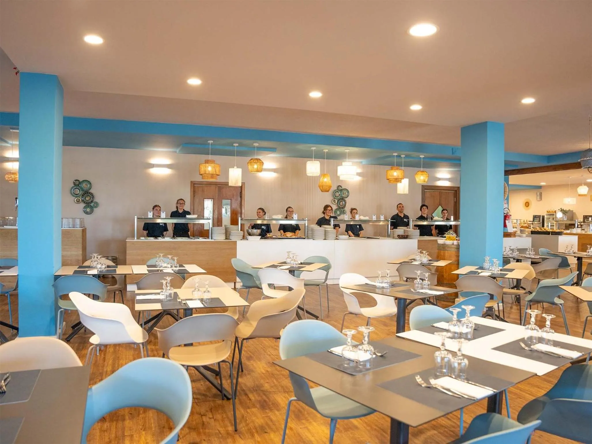 Restaurant/places to eat in Mimose Beach Village