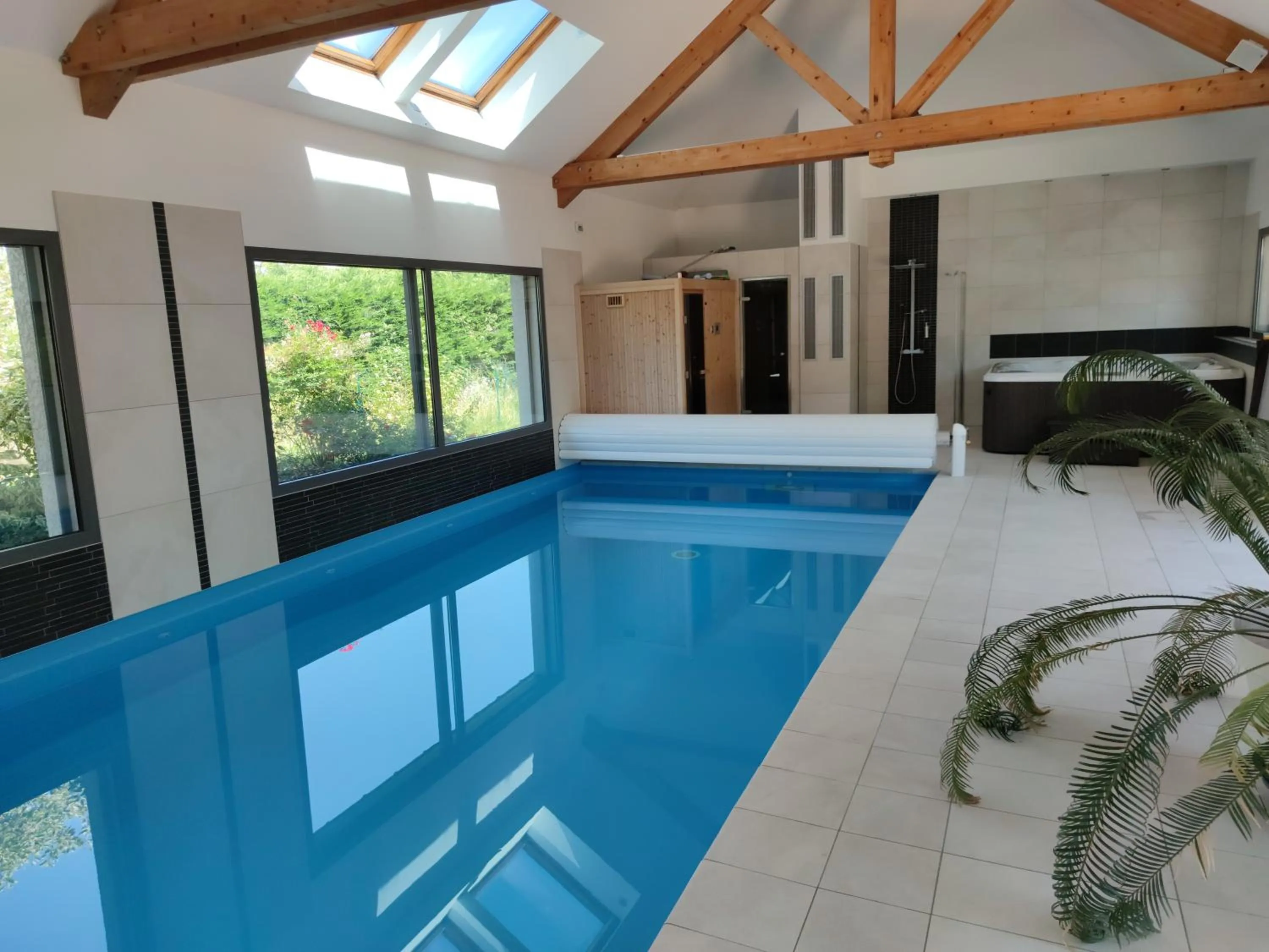 Swimming pool in Comme une évidence