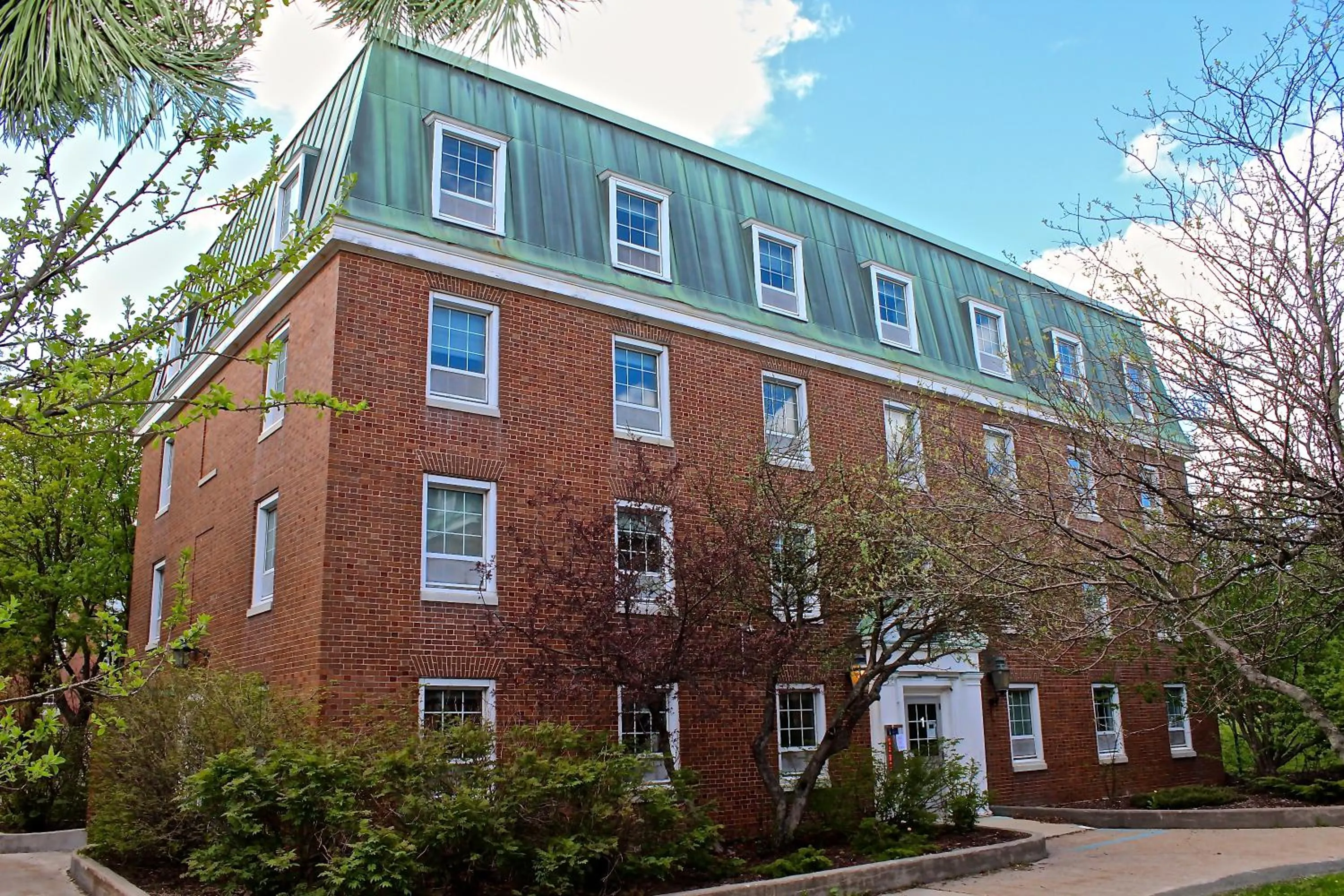 Facade/entrance in Memorial University