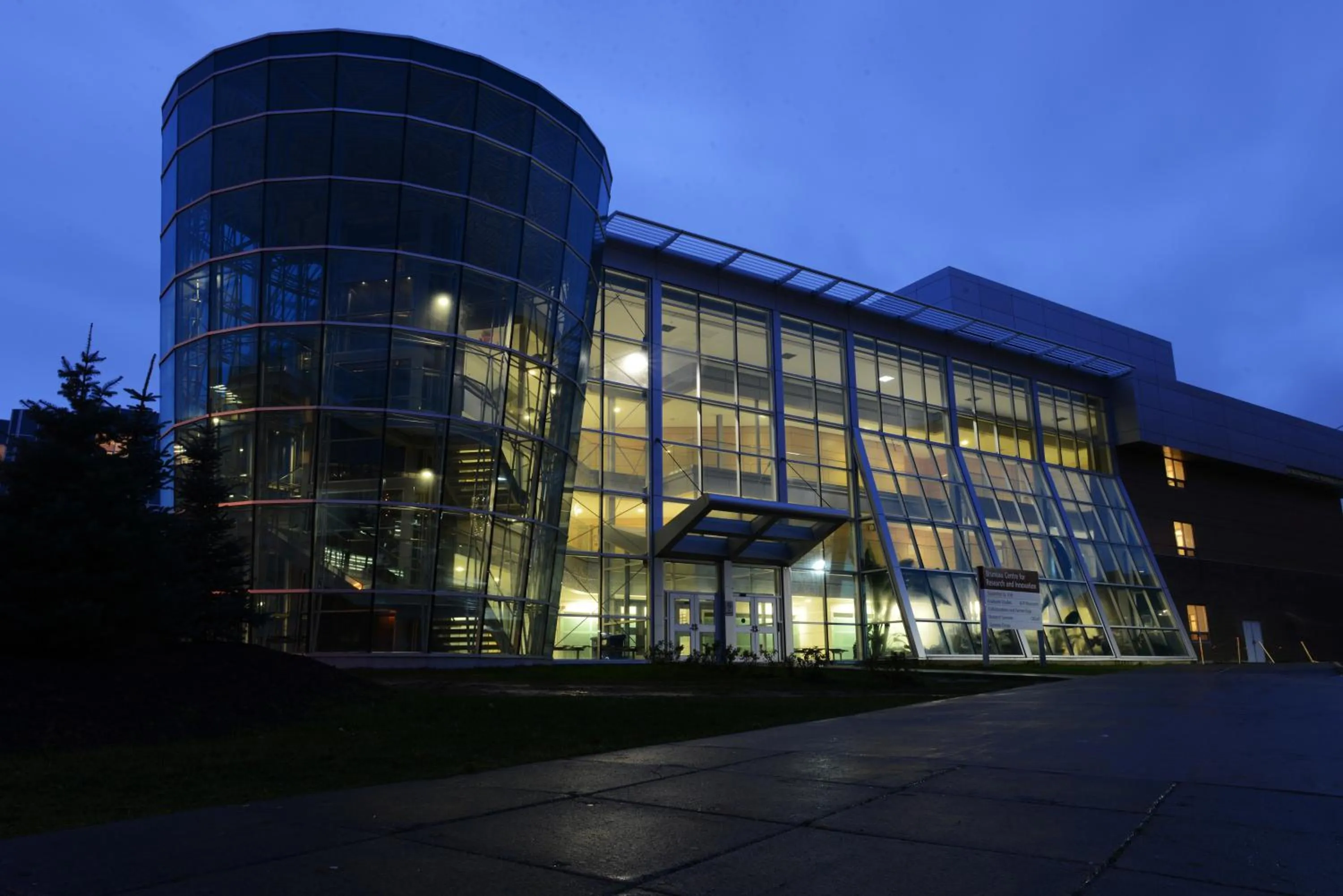 Facade/entrance in Memorial University