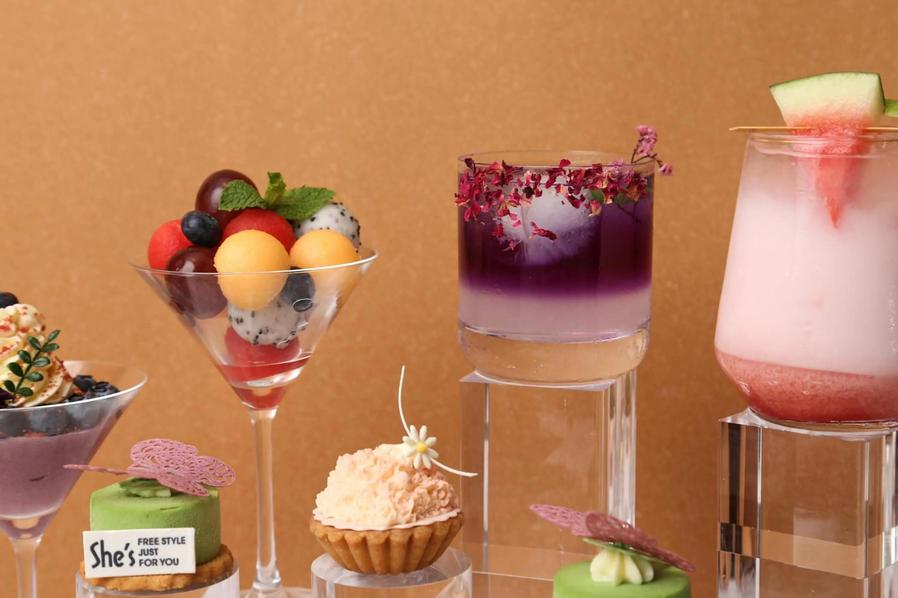 Lounge or bar in Kempinski Hotel Shenzhen