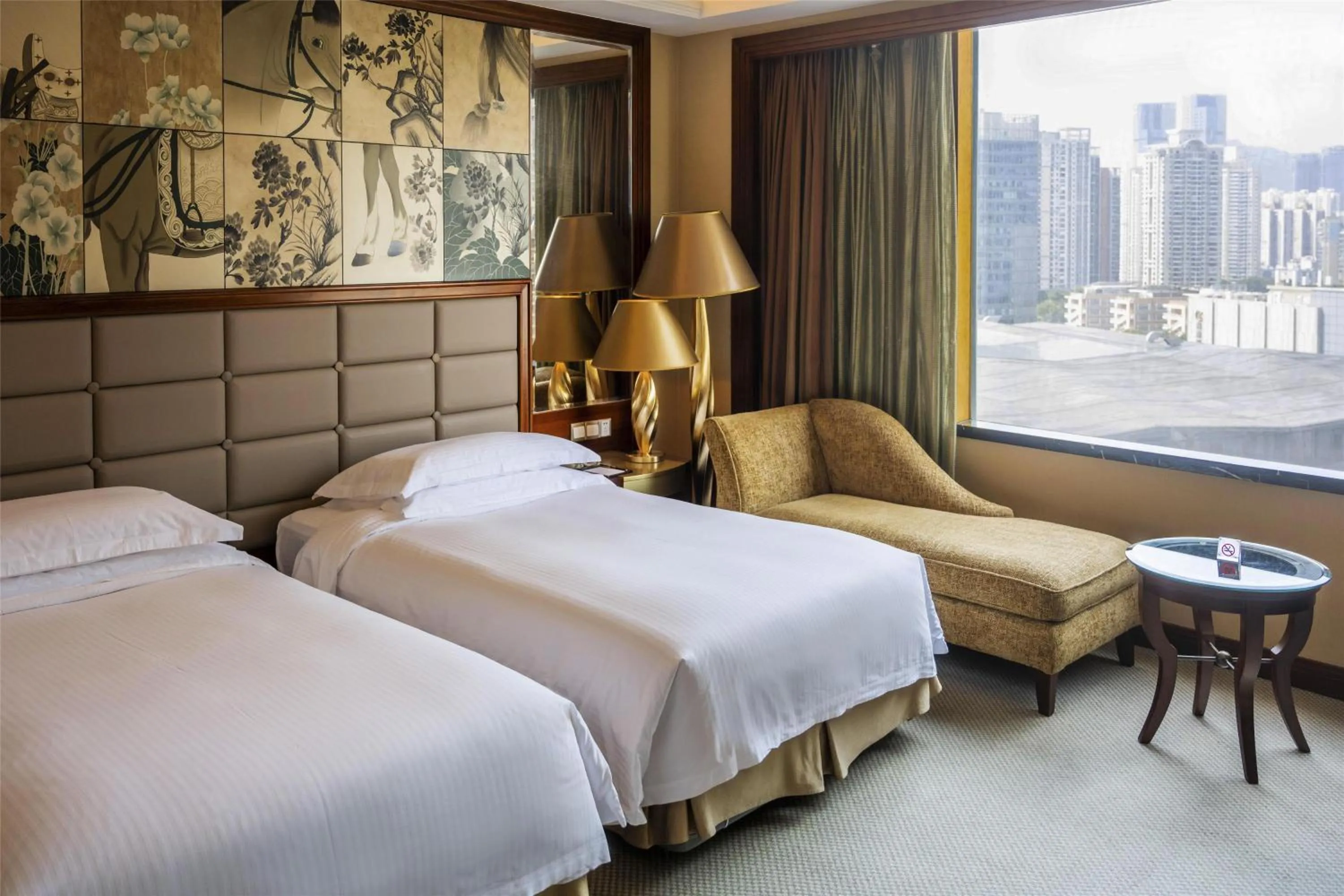 Living room, Bed in Kempinski Hotel Shenzhen