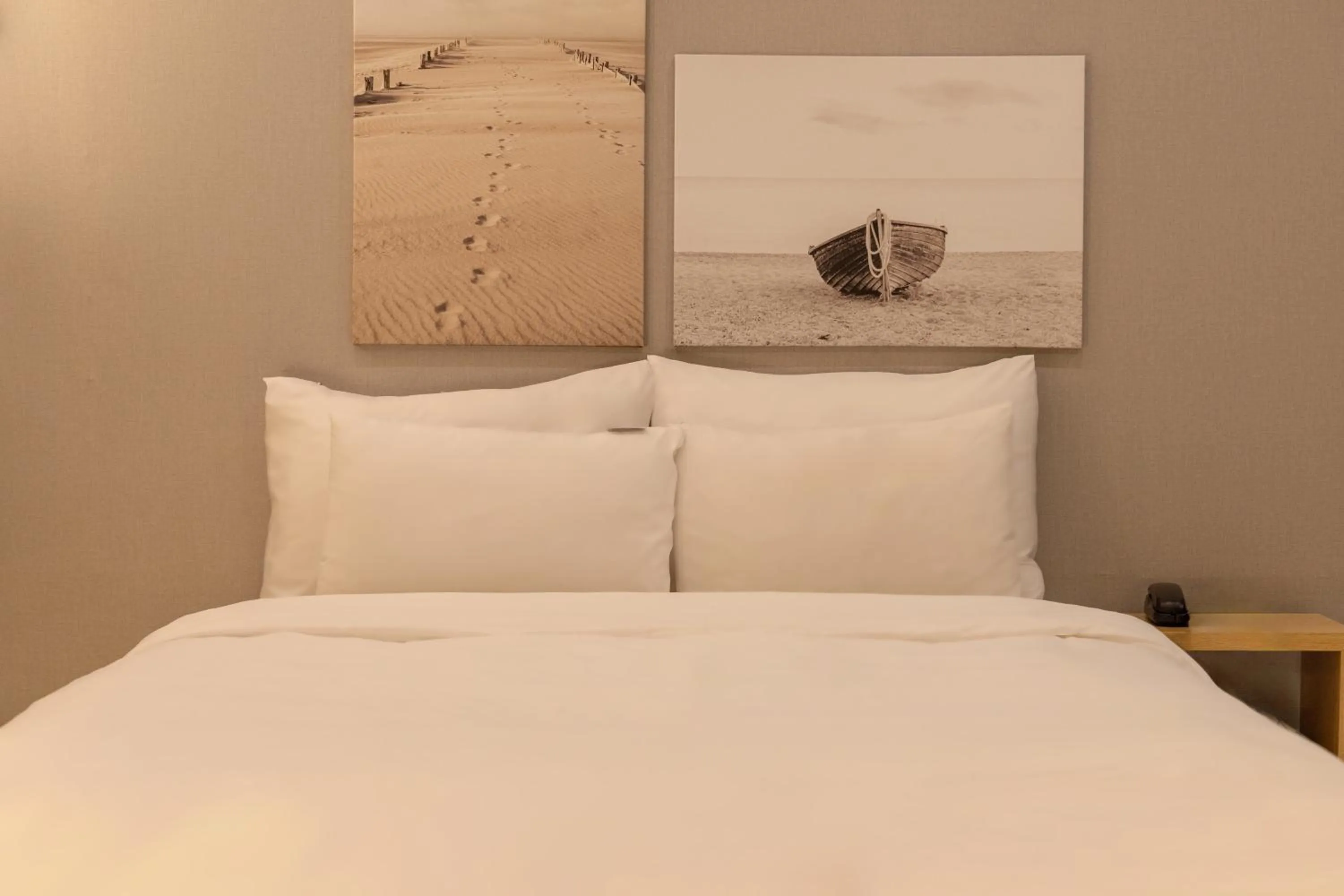 Bed in Object AanK Hotel Gumi