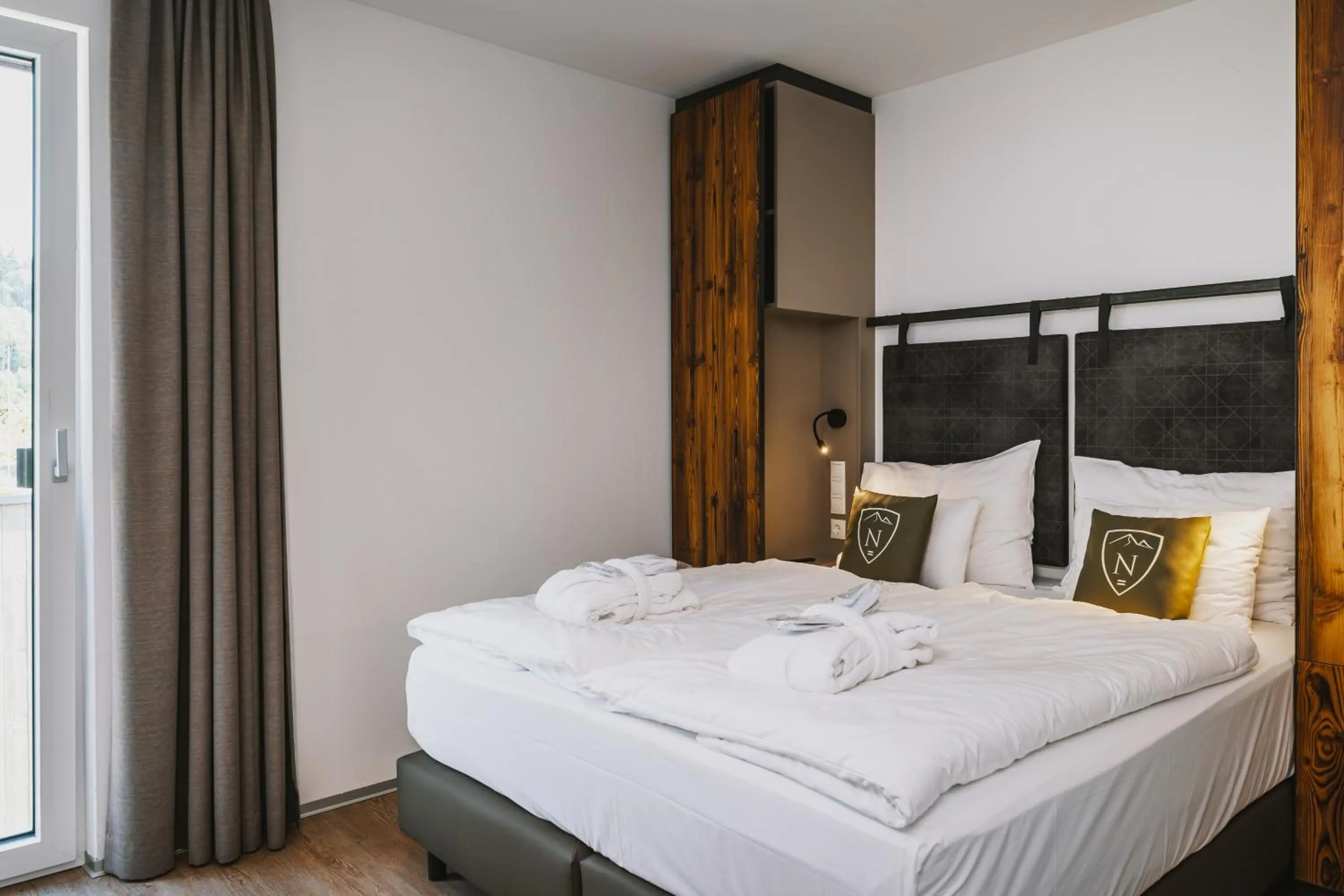 Bedroom, Bed in Nikolaus by AvenidA Panoramic Wellness Suites